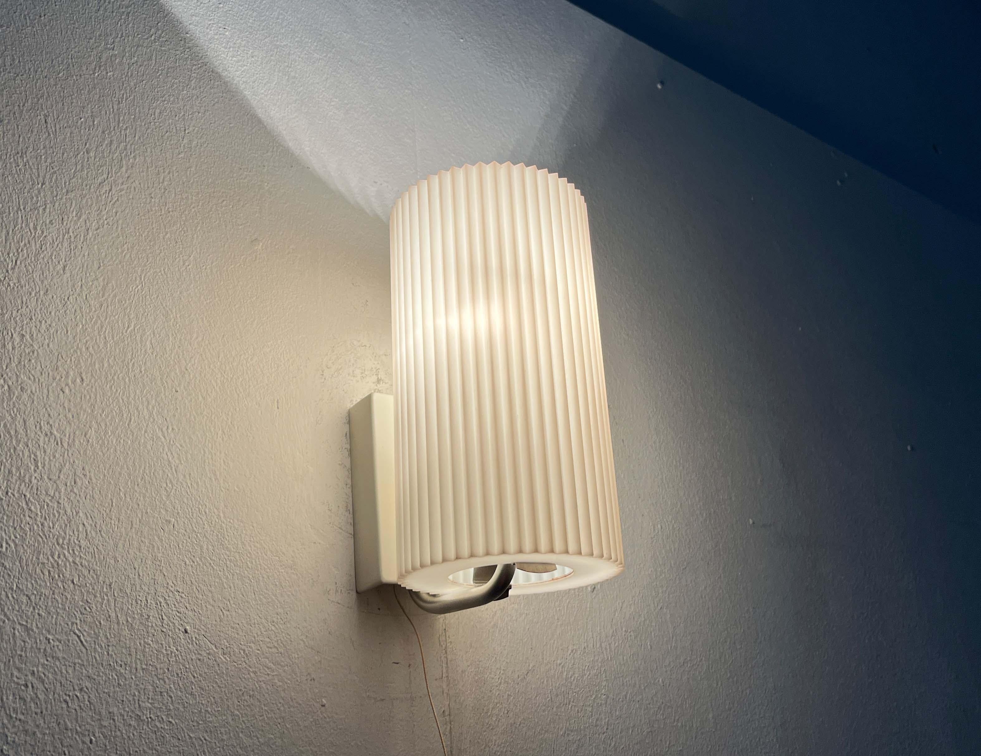 Lámpara de pared alemana minimalista de mediados de siglo de Erco, años 60 en Bueno estado para la venta en Hamburg, DE