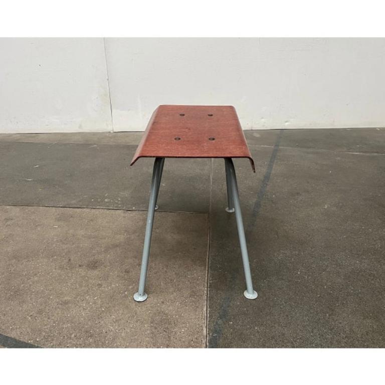 Minimalistischer Pagholz-Hocker aus der Jahrhundertmitte, 1960er Jahre im Angebot 3