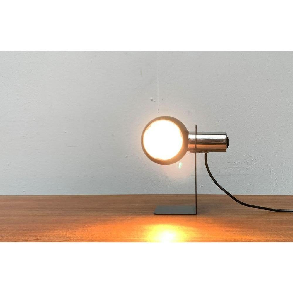 Minimalistische deutsche Mid-Century-Tischlampe aus Kaiser Leuchten, Space Age, 1960er Jahre (Moderne der Mitte des Jahrhunderts) im Angebot