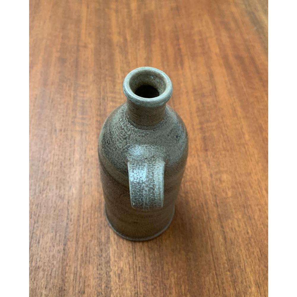 Minimalistische Mid-Century-Karaffe-Vase aus Studio-Keramik, 1960er Jahre im Angebot 1