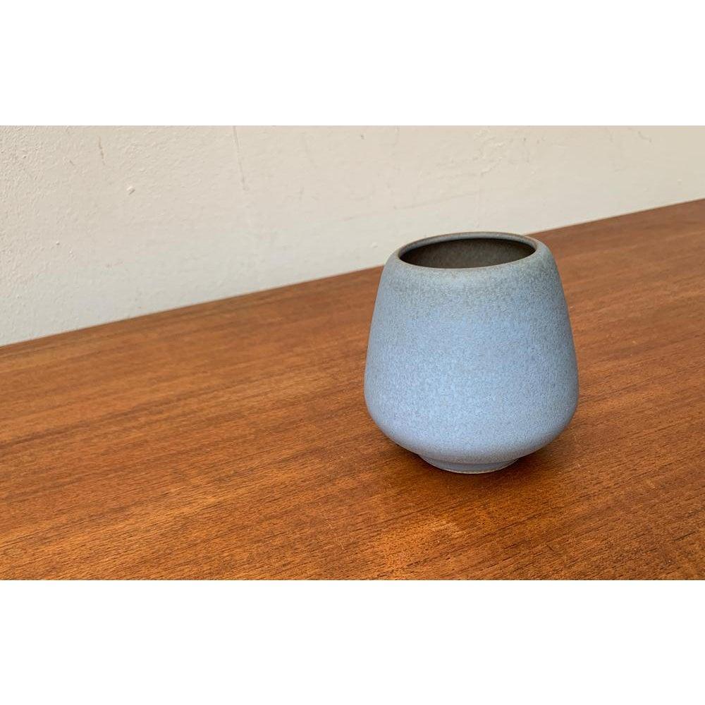 Mid-Century German Minimalist Studio Pottery Vase by Hildegard and Peter Delius for Hamelner Kunsttöpferei, 1960s, in Very Good conditions. Designed 1960 to 1969 This piece has an attribution mark.

Additional information:
Materials: Ceramic
Color: