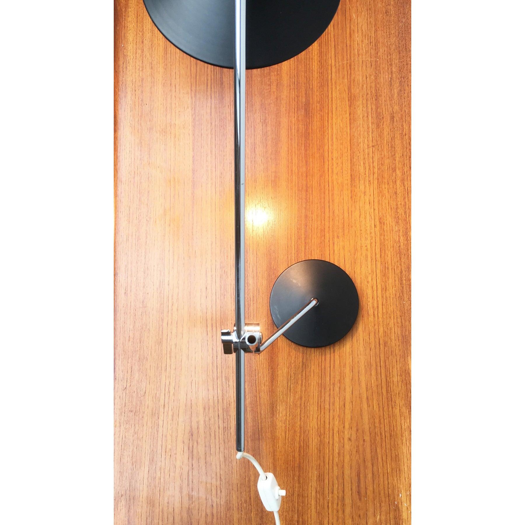Mid-Century Minimalist Table Lamp, 1960s For Sale 4