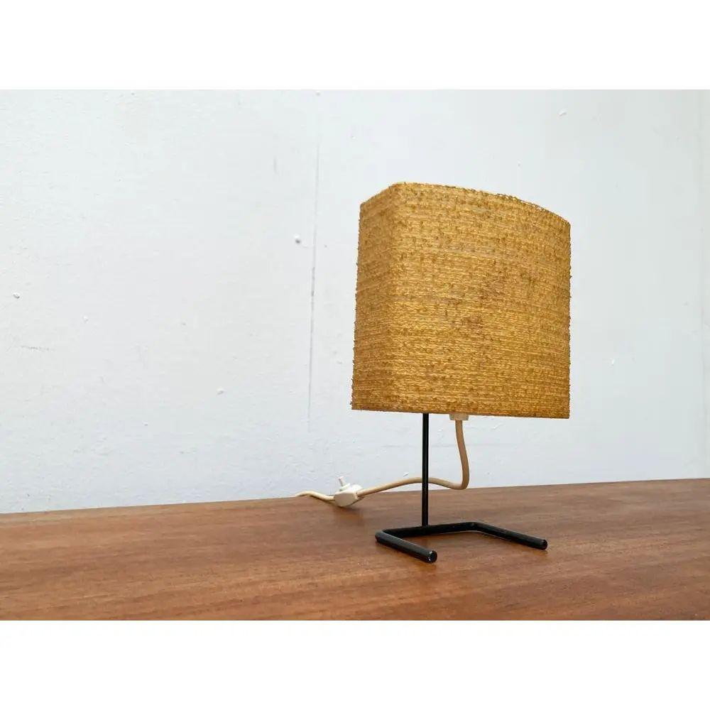 Lámpara de mesa minimalista de mediados de siglo, años 60 en venta 6