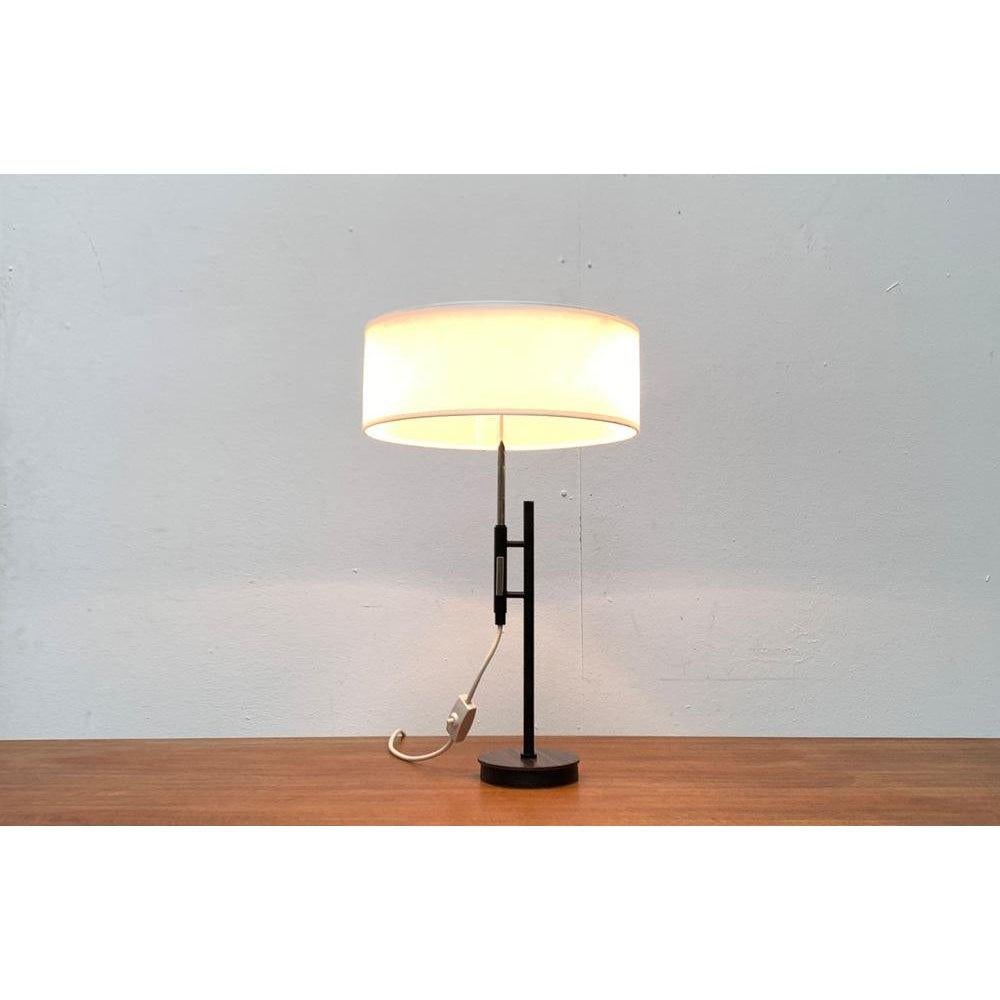 Lámpara de mesa minimalista de mediados de siglo, años 60 en venta 6