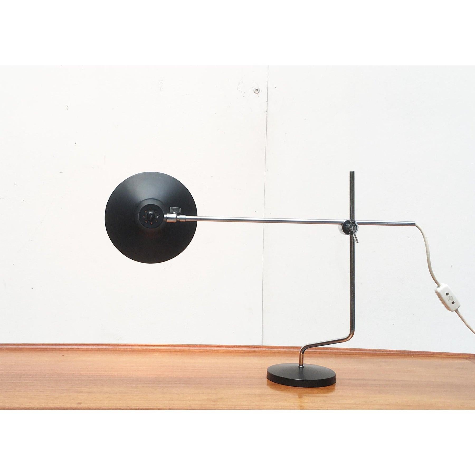 Mid-Century Modern Mid-Century Minimalist Table Lamp, 1960s For Sale
