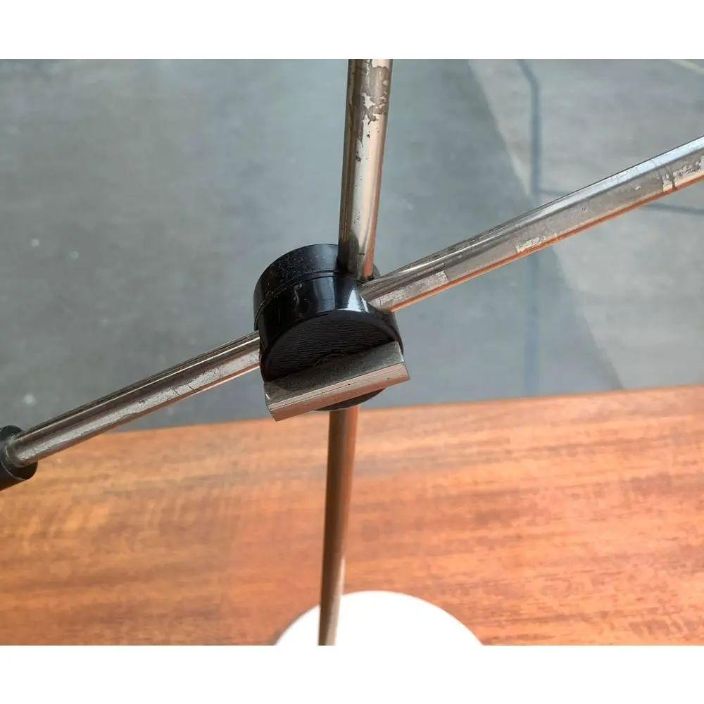Mid-Century Minimalist Table Lamp, 1960s For Sale 3