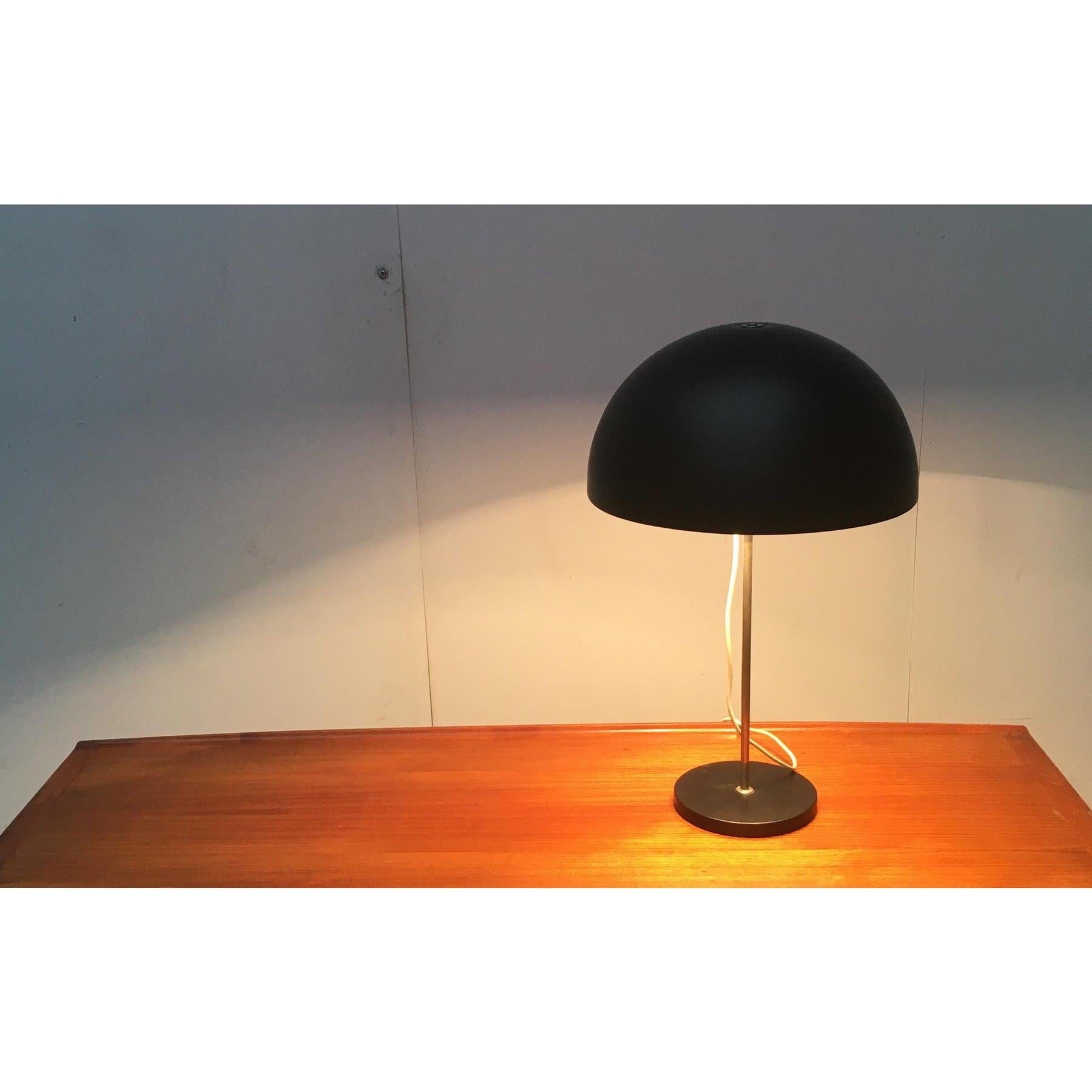 Metal Mid-Century Minimalist Table Lamp For Sale