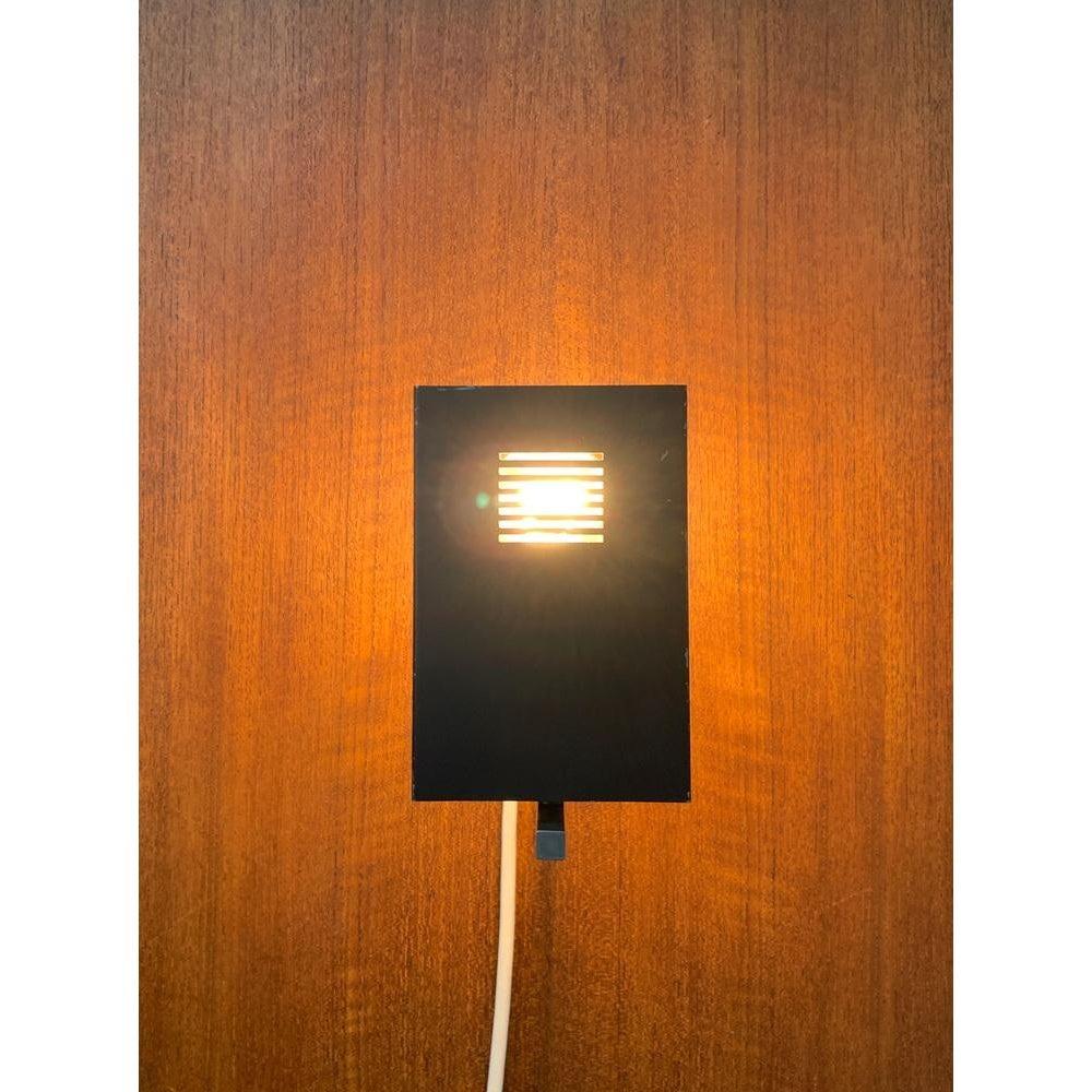 Mid-Century Minimalist Table Lamp For Sale 1