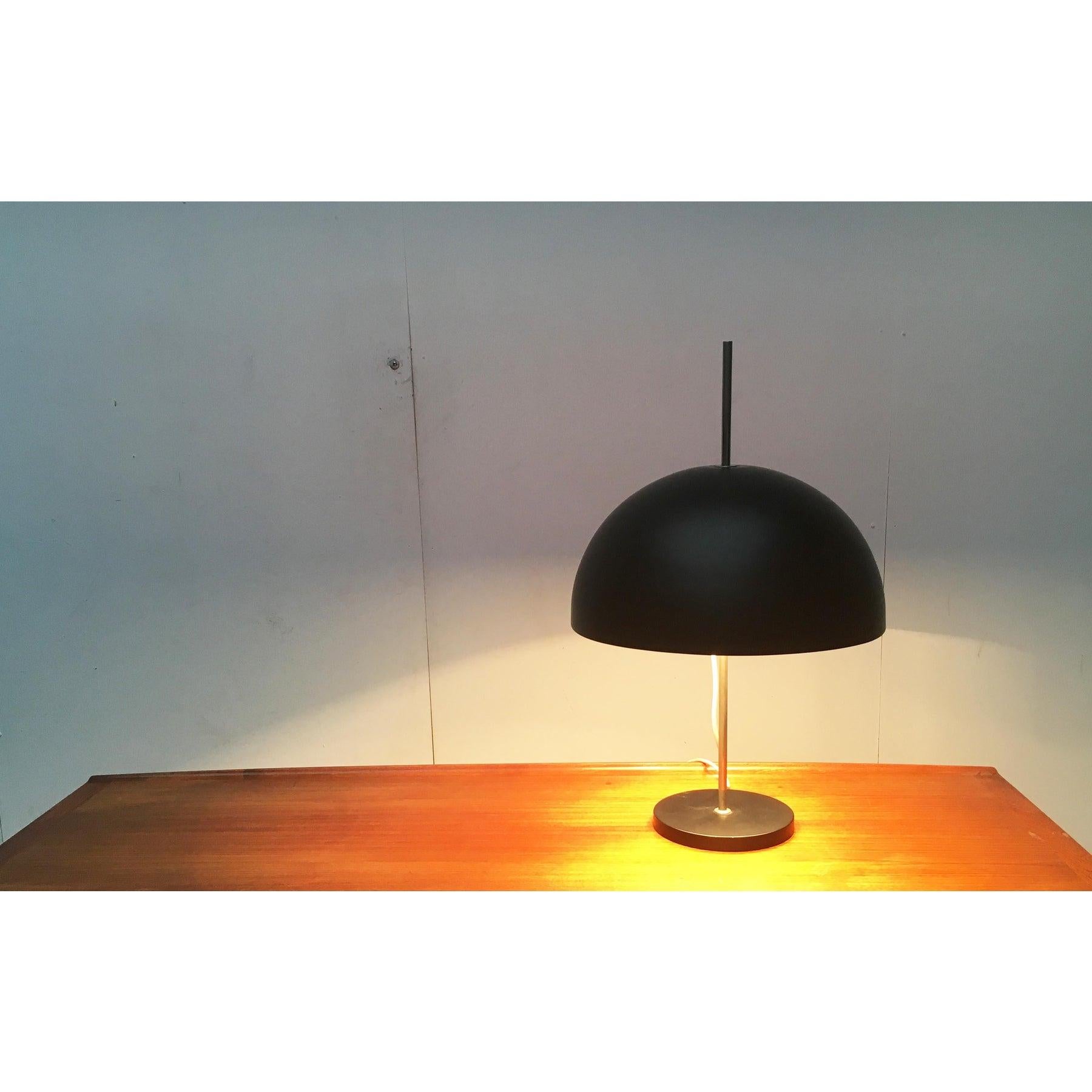 Mid-Century Minimalist Table Lamp For Sale 1