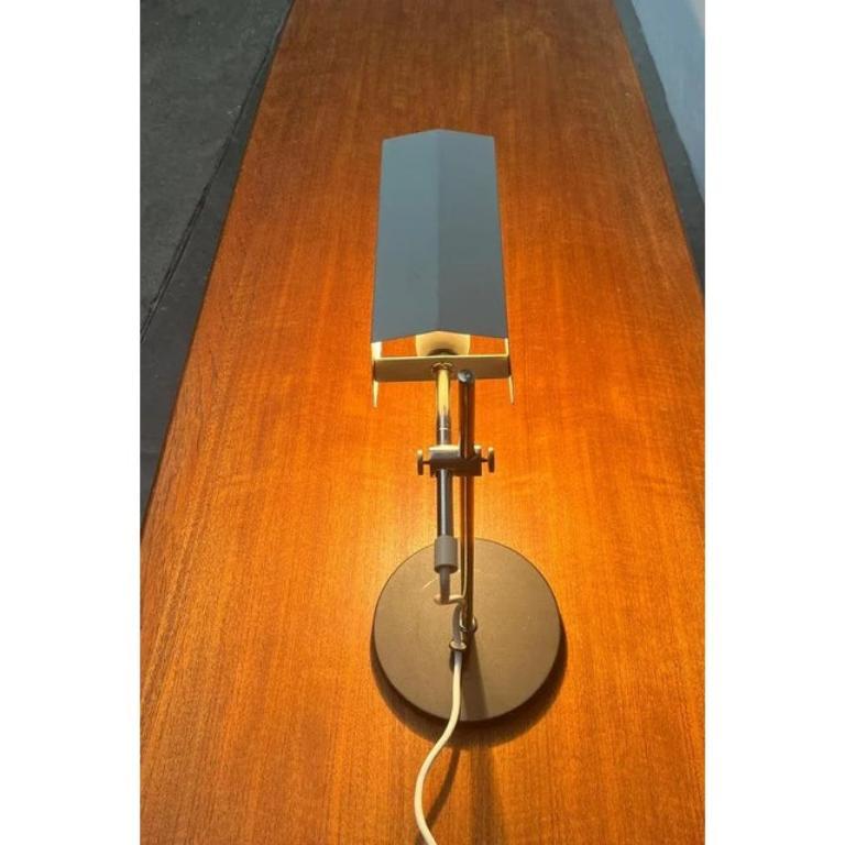 Tedesco Lampada da tavolo minimalista di metà secolo di VEB Leuchtenbau, Lengefeld Germania, anni '60 in vendita
