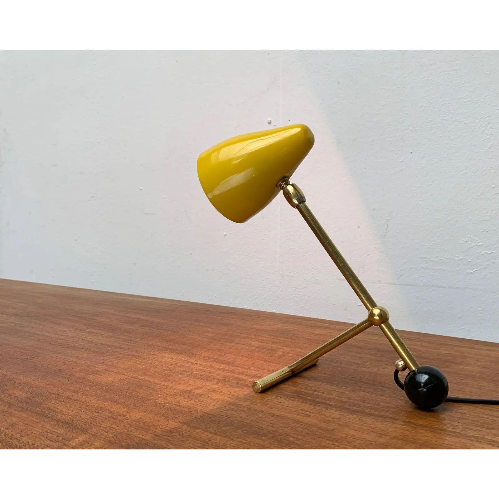 Mid-Century Minimalist Table Lamp in the style of Boris Lacroix, 1960s For Sale 5