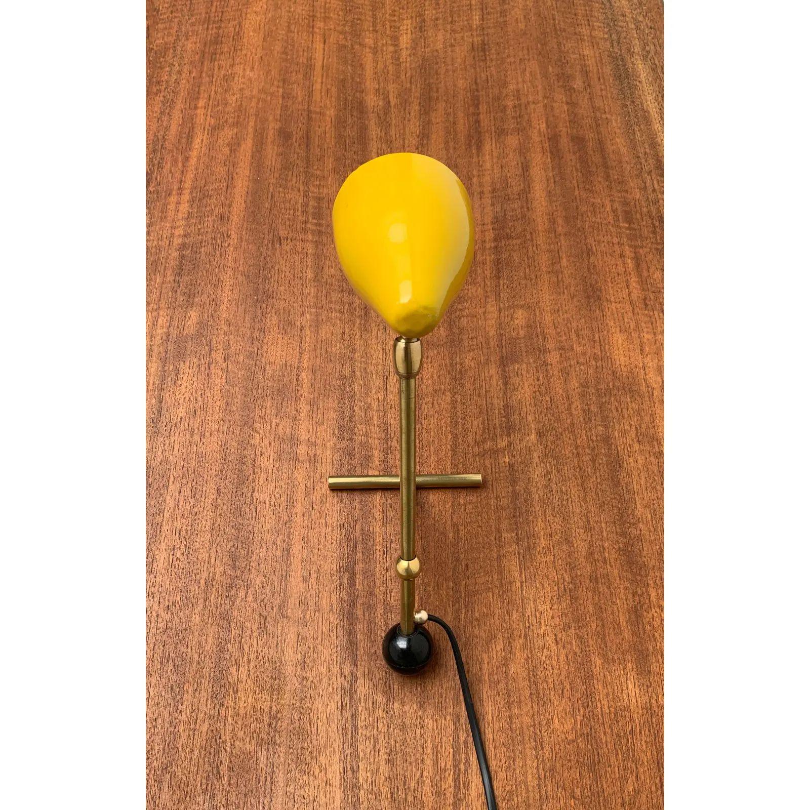 Mid-Century Minimalist Table Lamp in the style of Boris Lacroix, 1960s In Excellent Condition For Sale In Hamburg, DE