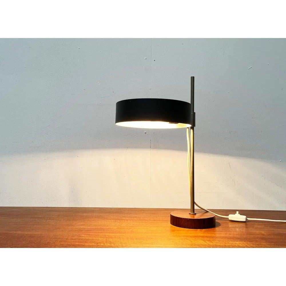 Lampe de table minimaliste du milieu du siècle avec base en placage de teck, années 1960 en vente 1