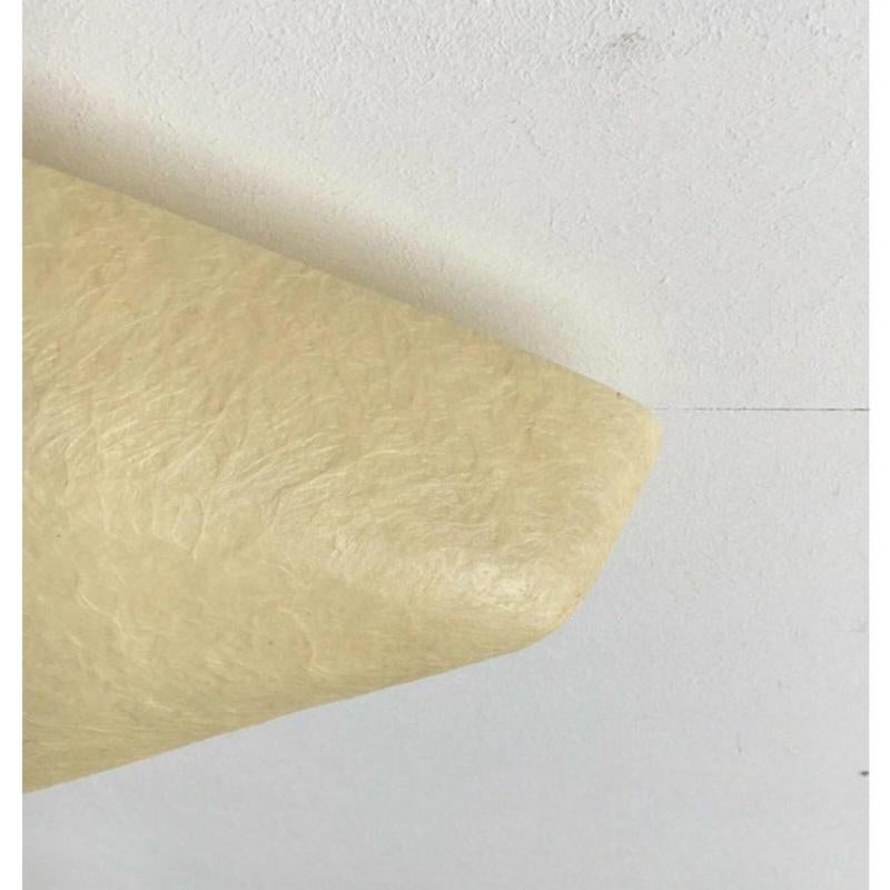 Lampada da soffitto in fibra di vetro triangolare minimalista di metà secolo, anni '60 in vendita 1