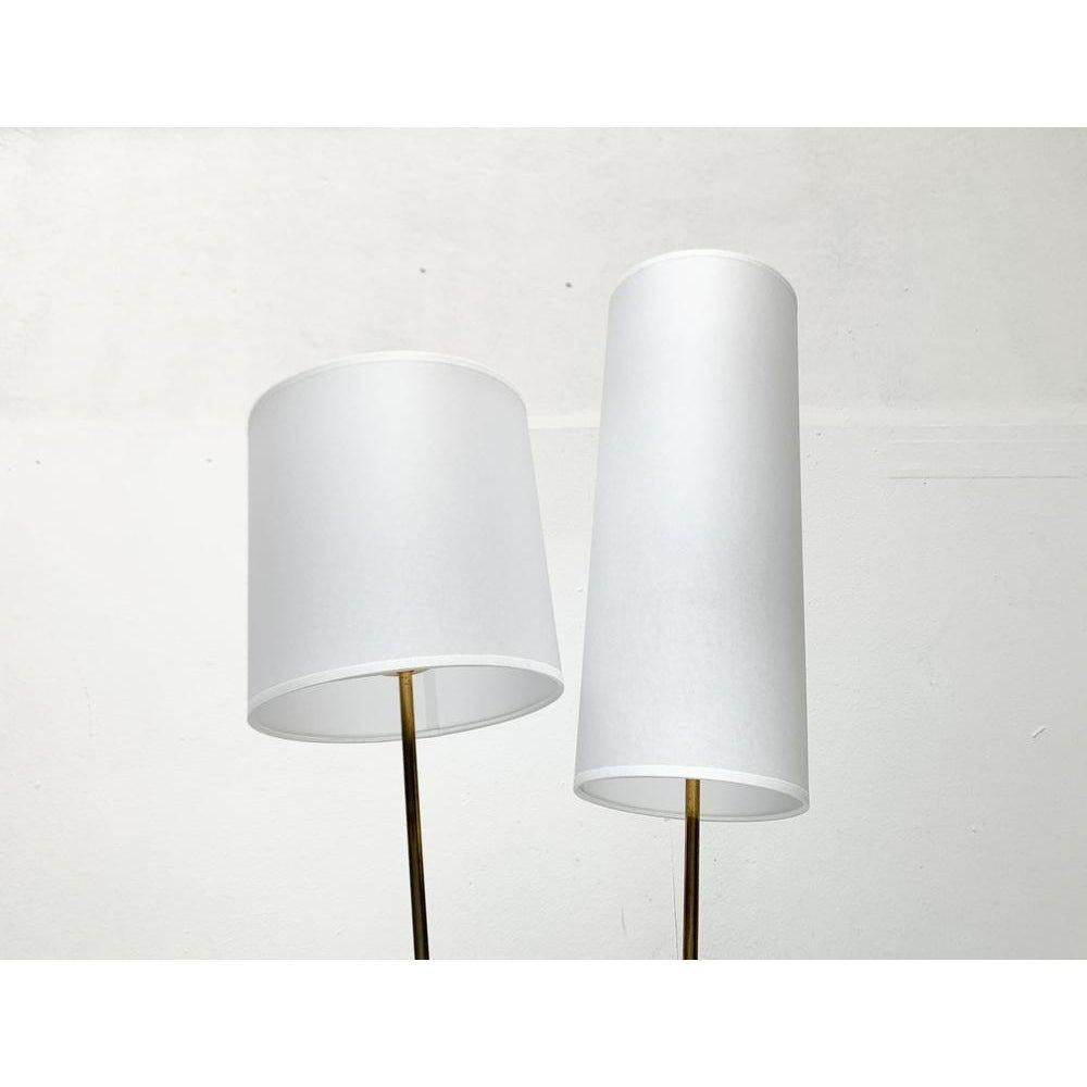 Mid-Century moderno Lampada da terra a treppiede minimalista di metà secolo, anni '60 in vendita