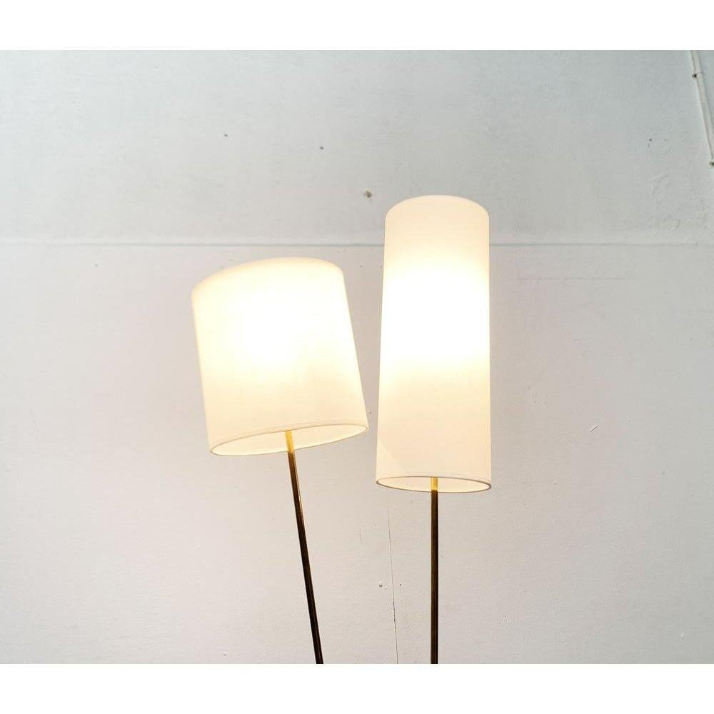 Lampada da terra a treppiede minimalista di metà secolo, anni '60 in vendita 2