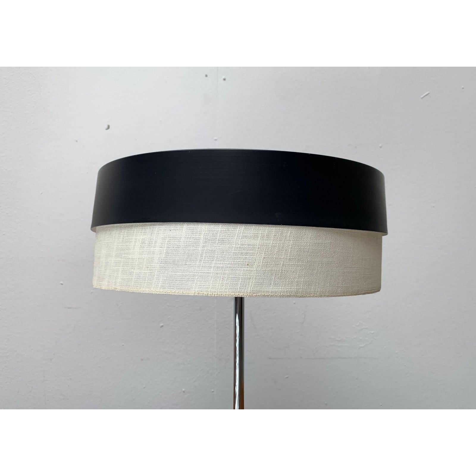 Metal Mid-Century Minimalist Tripod Table Lamp, 1960s For Sale