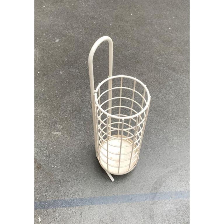 Mid-Century Minimalist Umbrella Stand, 1960s, in Very Good conditions. Designed 1960 to 1969.

Additional information:
Materials: Metal
Style: Mid-Century Modern, Minimalist
Color: Ivory
Item Type: Vintage, Antique or Pre-owned
Dimensions: 6.3ʺW ×