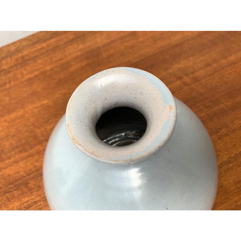 Mid-Century Minimalist Vase, 1960s For Sale 5