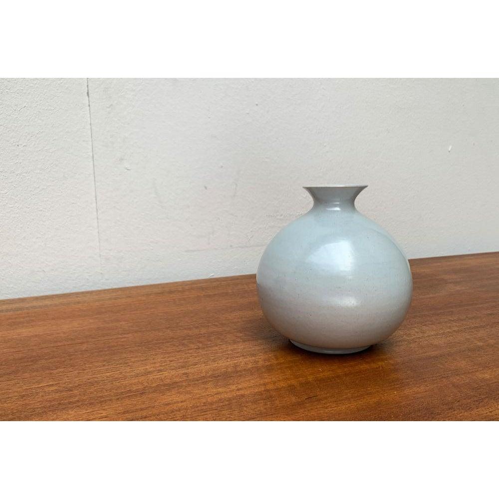 Mid-Century Minimalist Vase, 1960s For Sale 2
