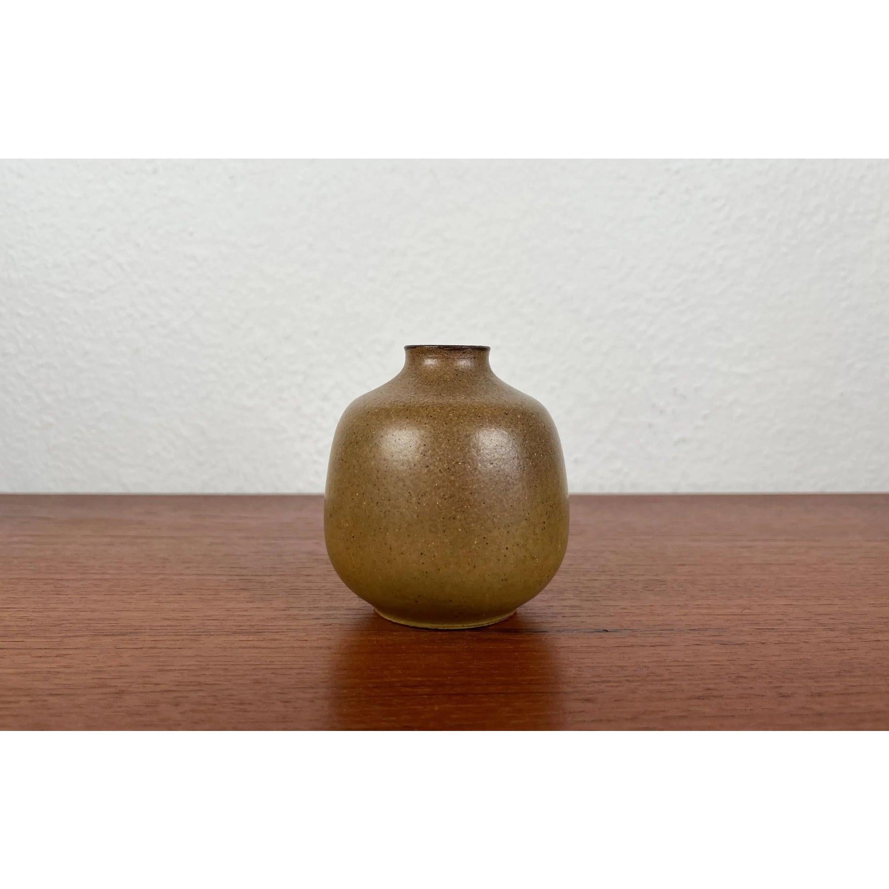 Mid-Century Minimalist Vase from Kastl, 1960s For Sale 1