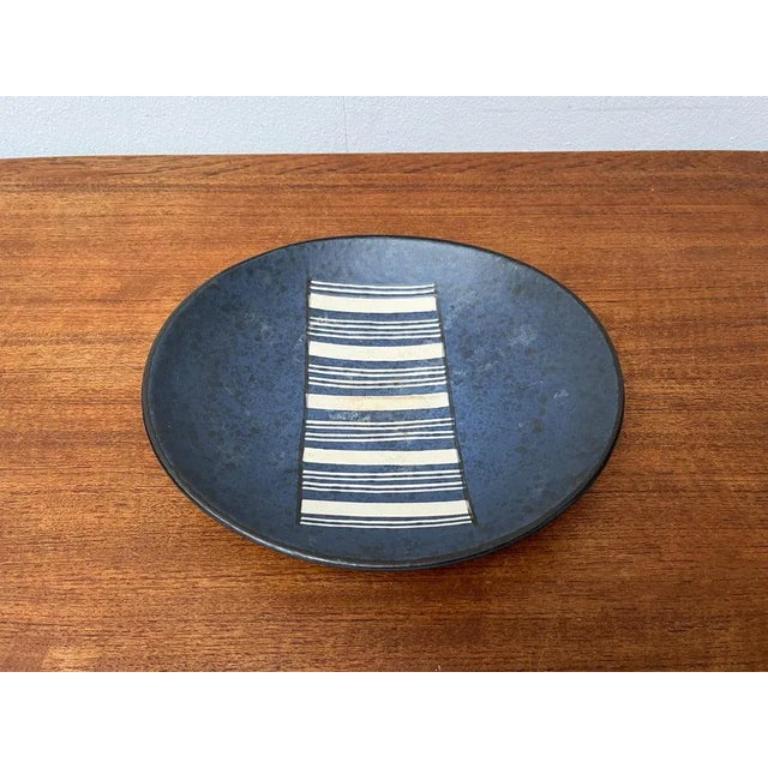 20th Century Mid-Century Minimalist West German Pottery WGP Bowl, 1960s For Sale