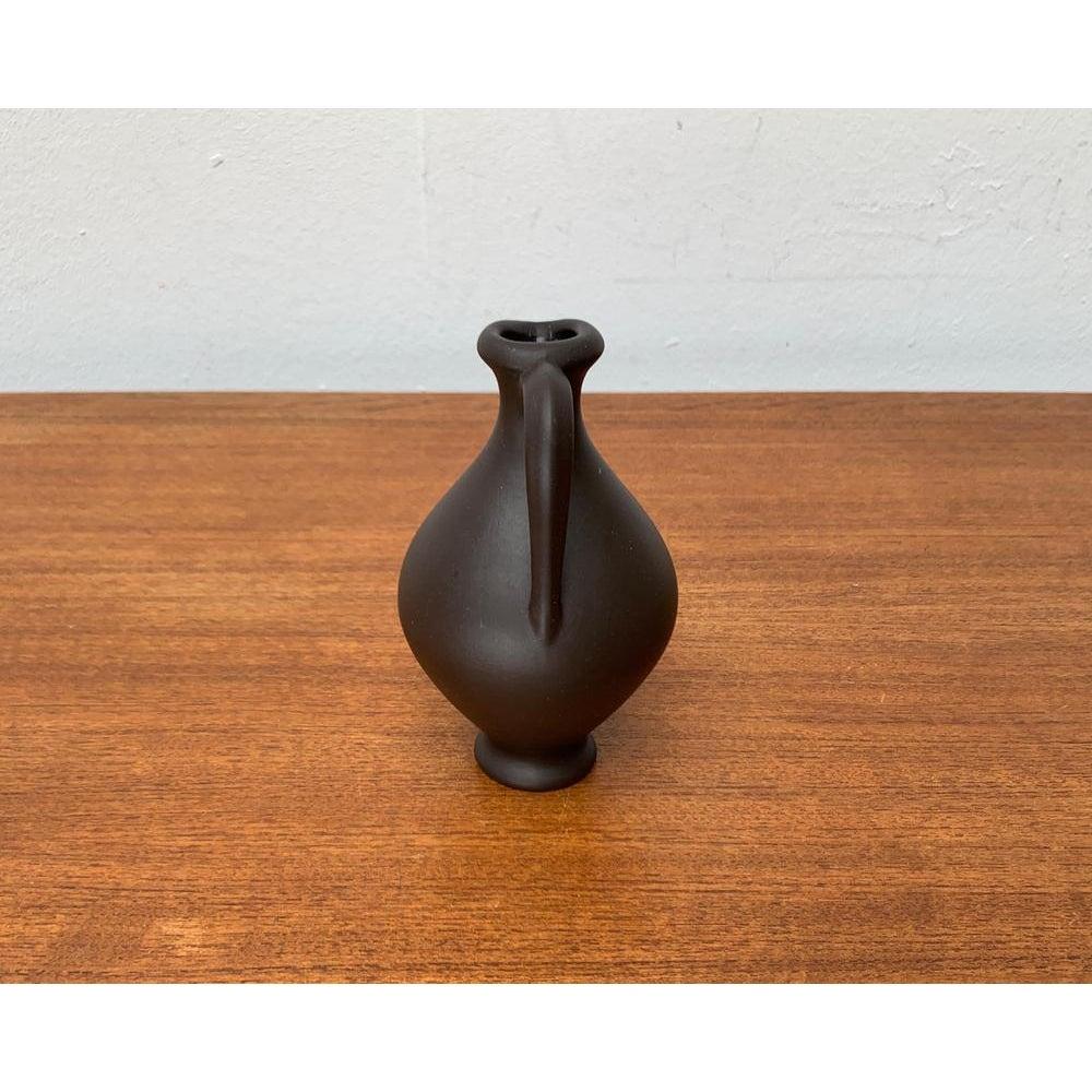 20th Century Mid-Century Minimalist Wormser Terra-Sigillata Pottery Carafe Vase, 1960s For Sale