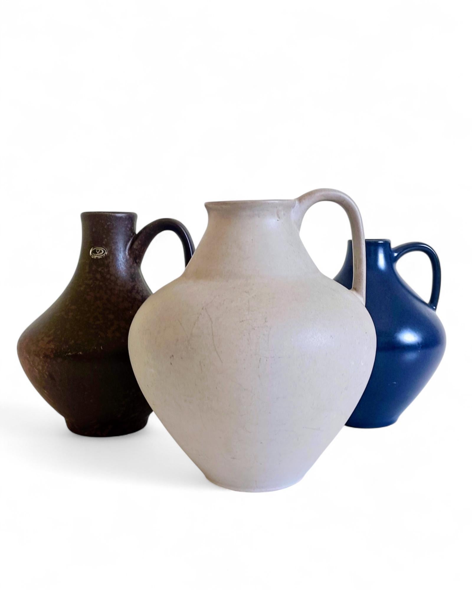 Ceramic Mid-Century Minimalistic West German Pottery Signed Set of Vases by Van Daalen For Sale