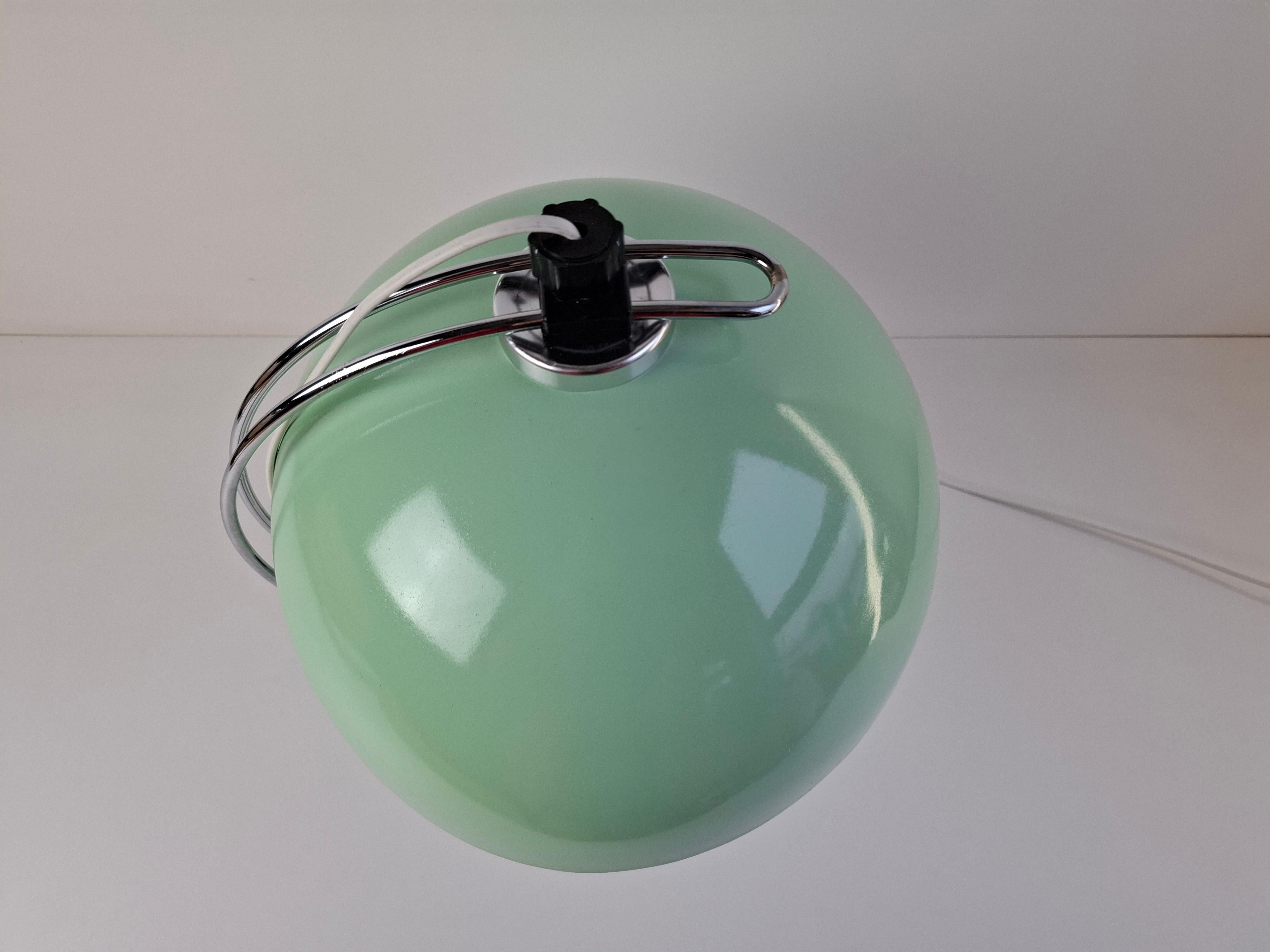 Mid-Century Mint Green Czech Desk Lamp with Chrome and Adjustable Shade en venta 7