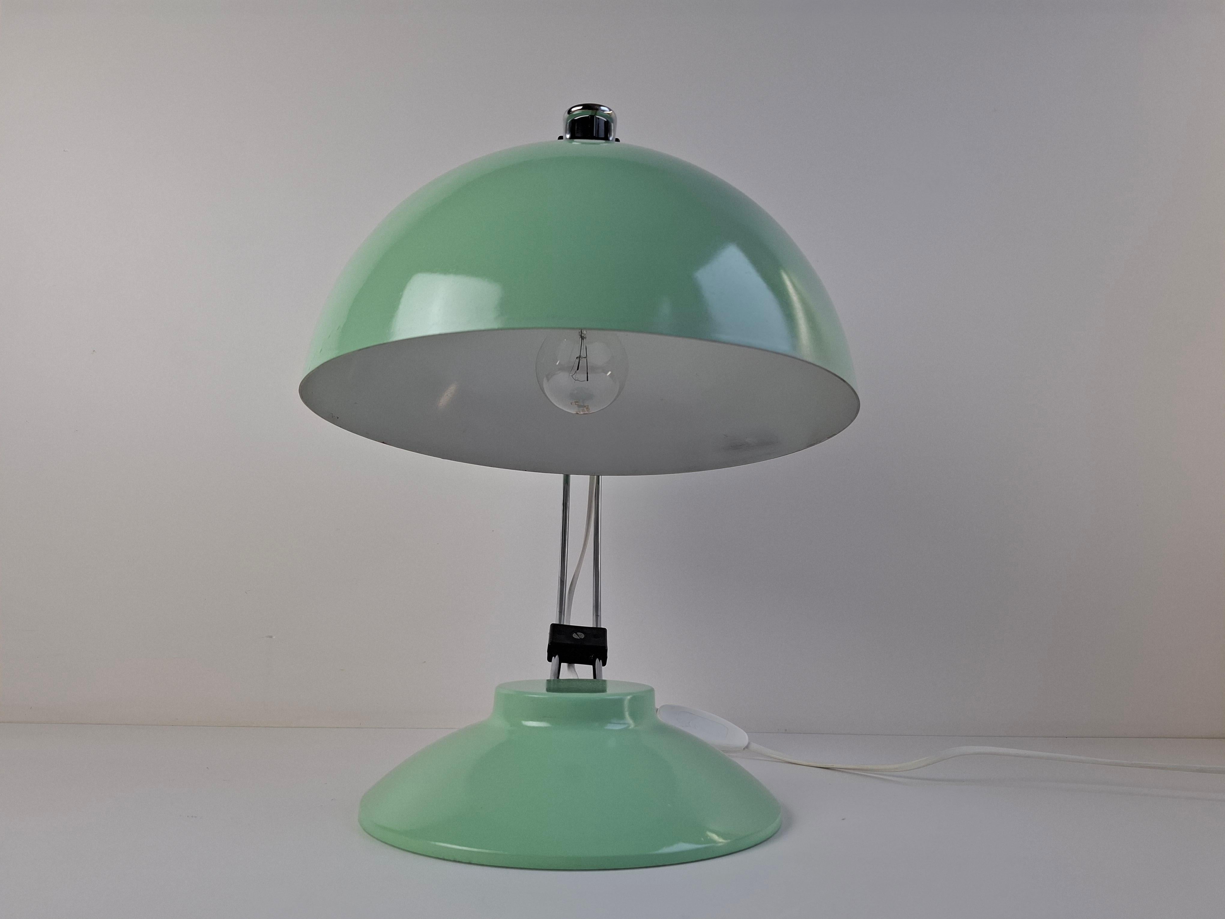 Mid-Century Mint Green Czech Desk Lamp with Chrome and Adjustable Shade en venta 11