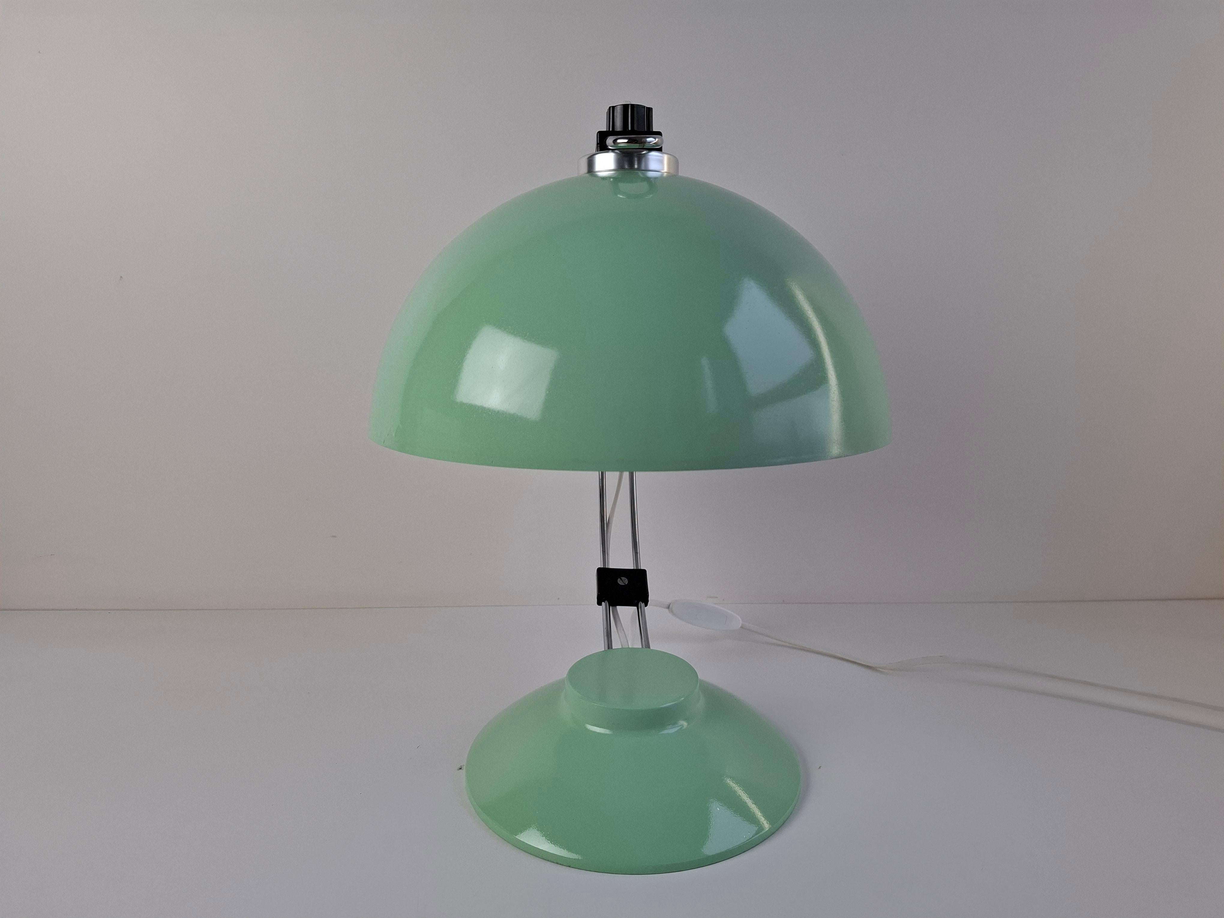 Mid-Century Mint Green Czech Desk Lamp with Chrome and Adjustable Shade Metal en venta