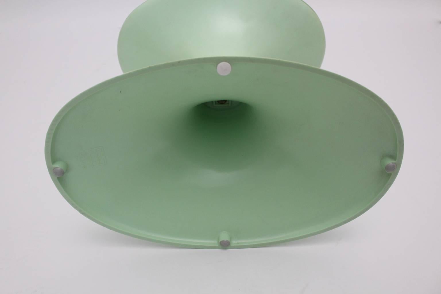 Mid Century Modern Green Plastic Stool Carrara Matta Torino, Italy, circa 1970 For Sale 1