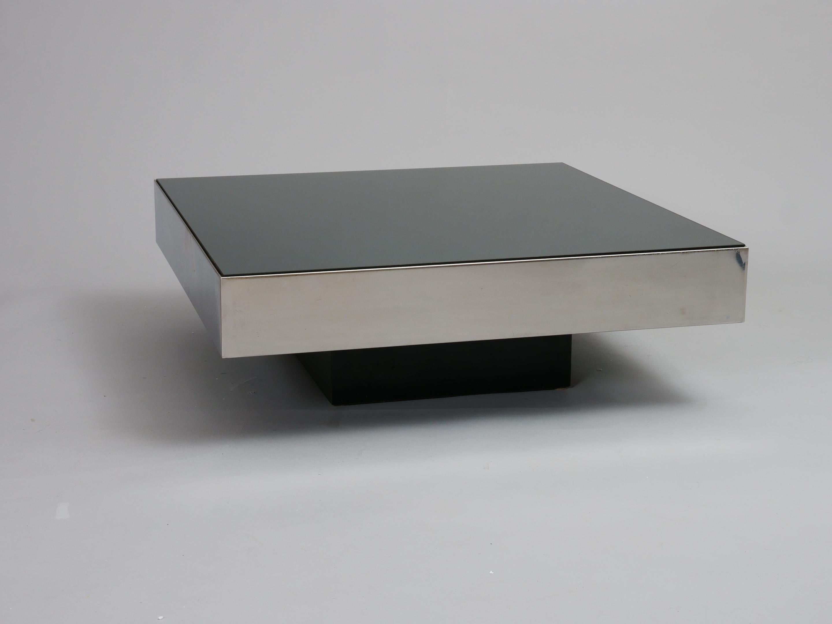 italien Table carrée du milieu du siècle dernier et chromée pour Cidue c1980 en vente