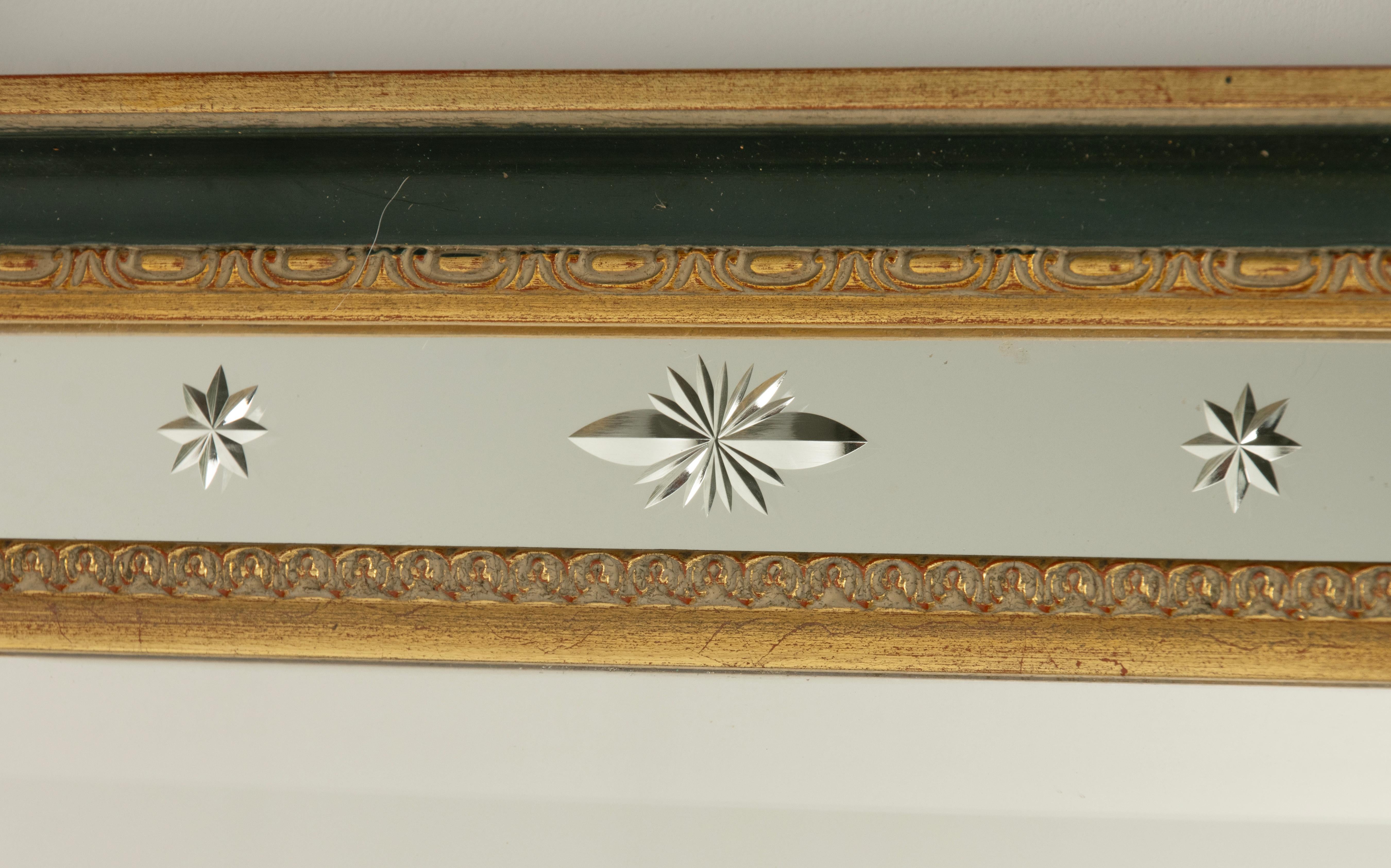 Espejo de Mitad de Siglo - Marco de Madera - Verde y Dorado - Estrella de Cristal Grabado en Bueno estado para la venta en Casteren, Noord-Brabant