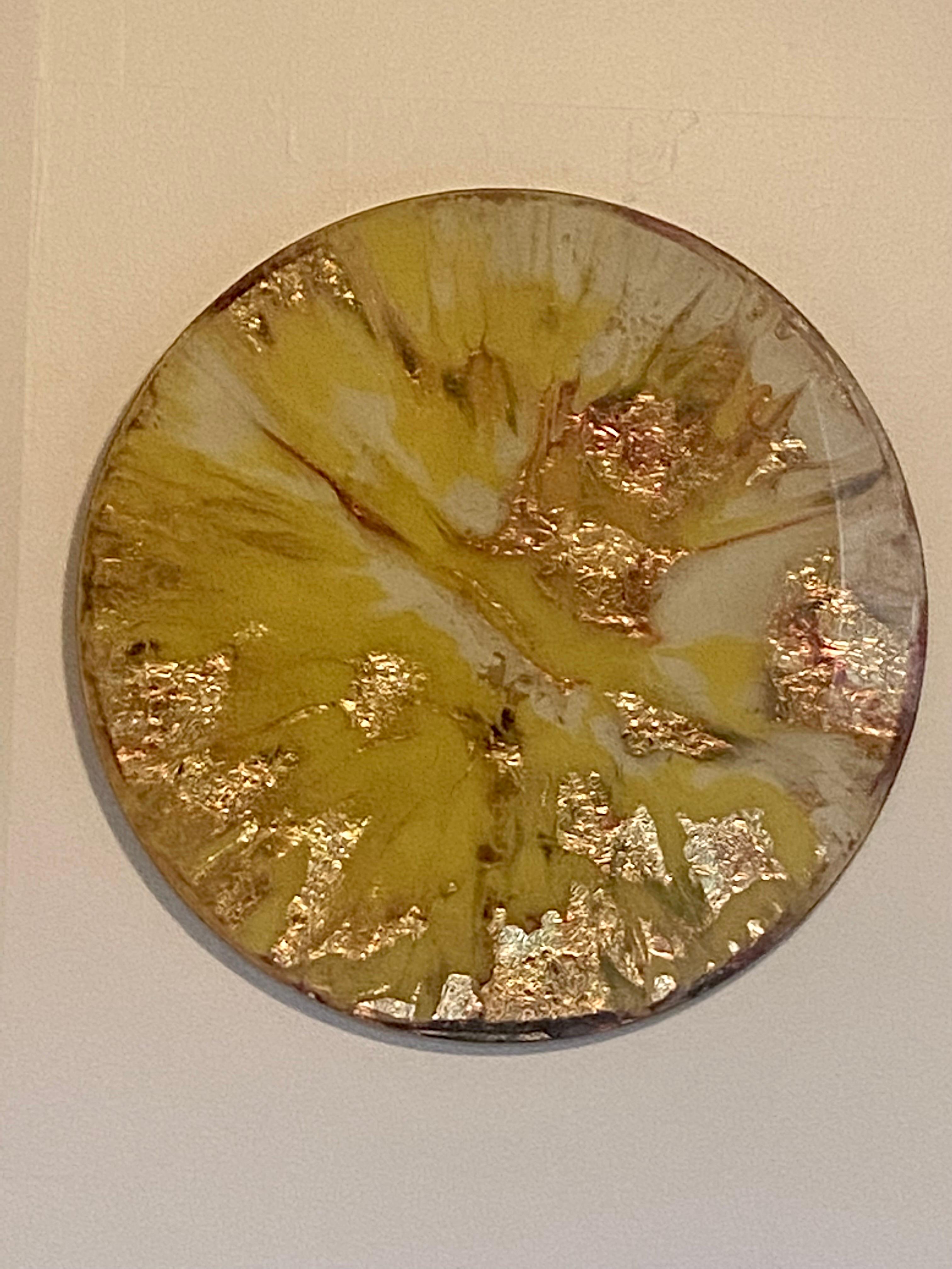 Mid-Century Mixed Media Glass Disc Wall Decoration with Gold Leaf For Sale 3