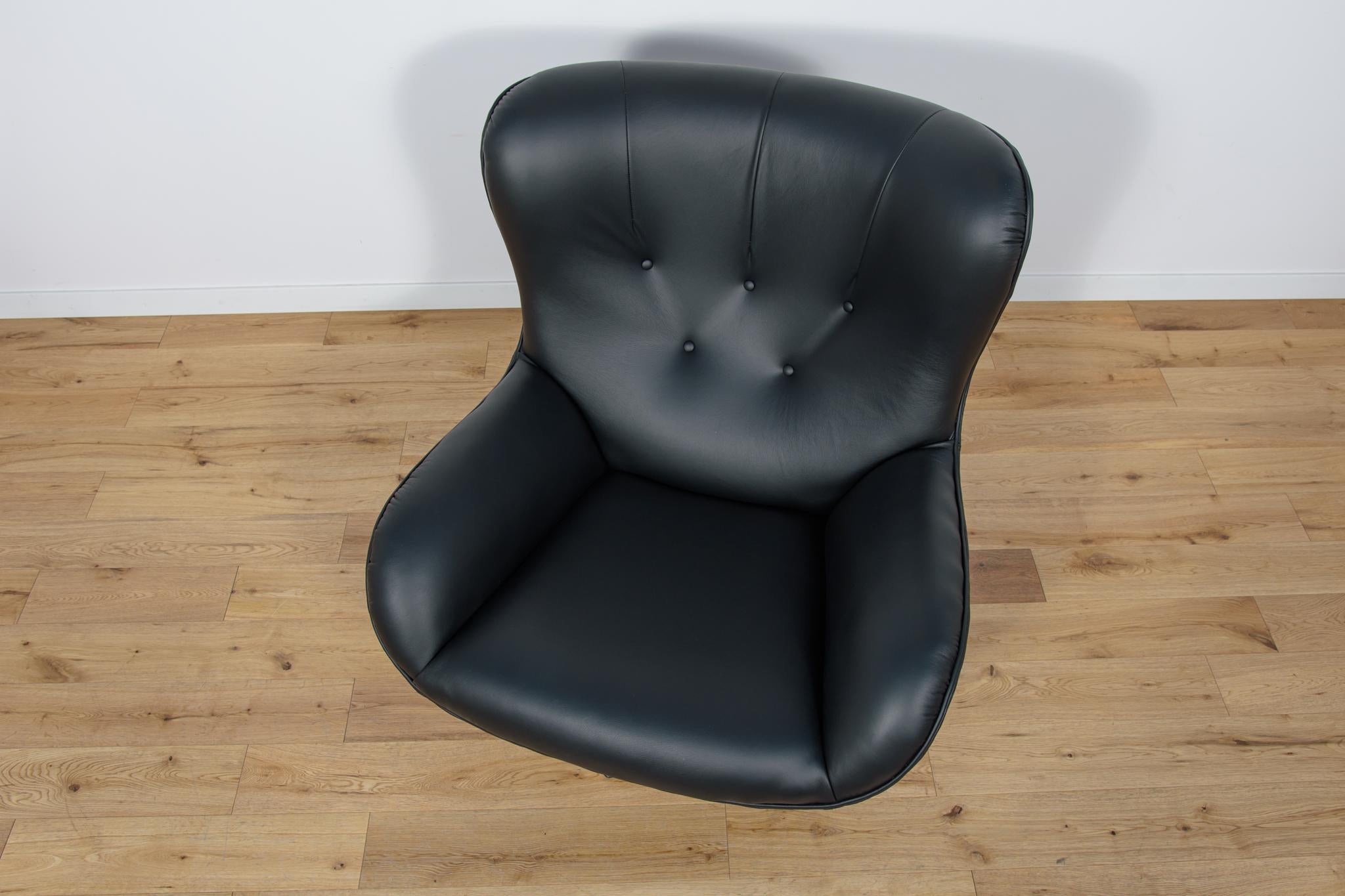 Mid-Century ML 214 Lounge Chair with Ottoman by Illum Wikkelsø for Mikael Laurse For Sale 3
