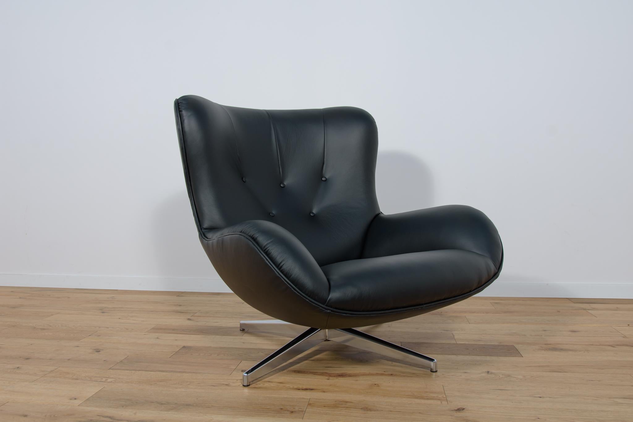 Mid-Century ML 214 Lounge Chair with Ottoman by Illum Wikkelsø for Mikael Laurse For Sale 4