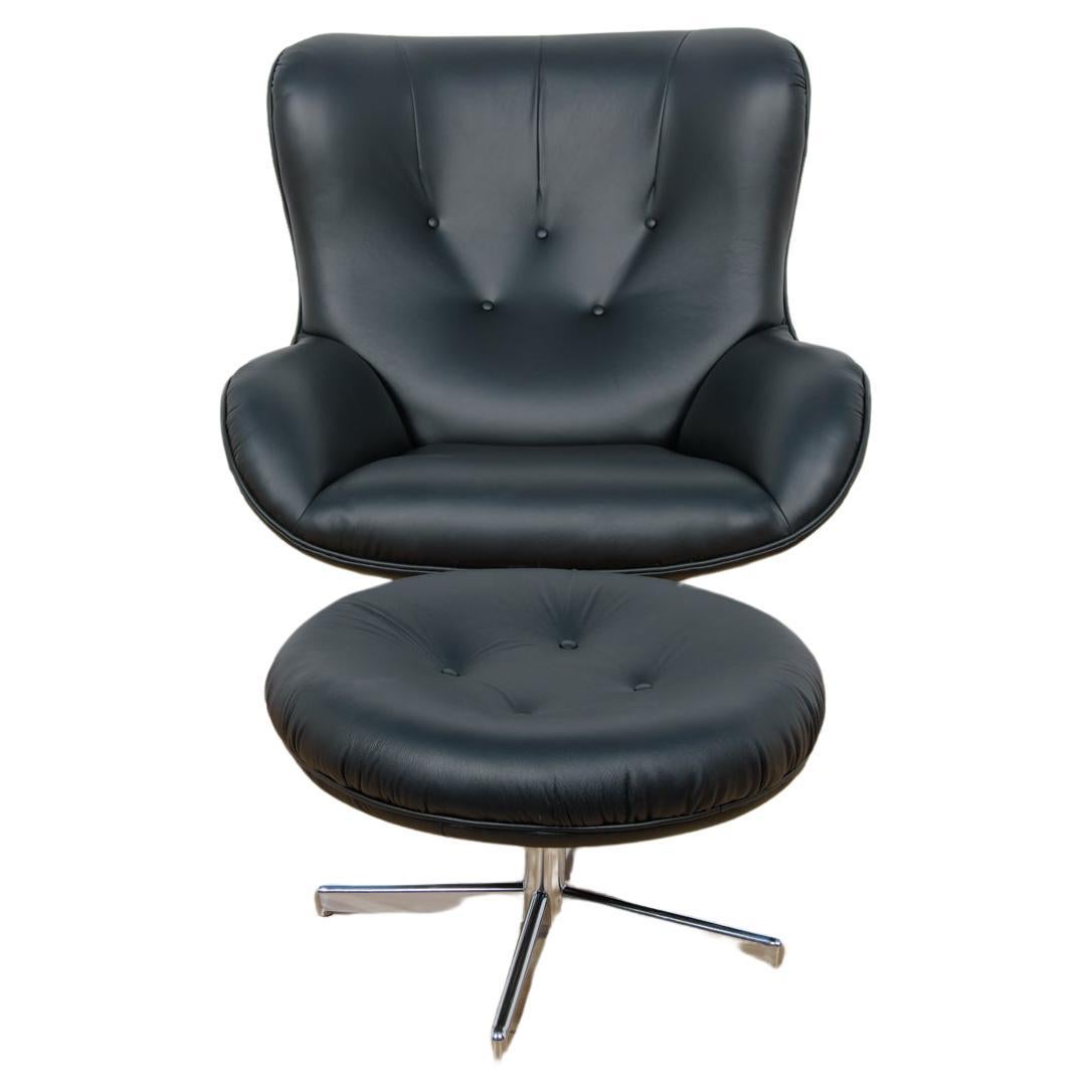 Mid-Century ML 214 Lounge Chair with Ottoman by Illum Wikkelsø for Mikael Laurse For Sale