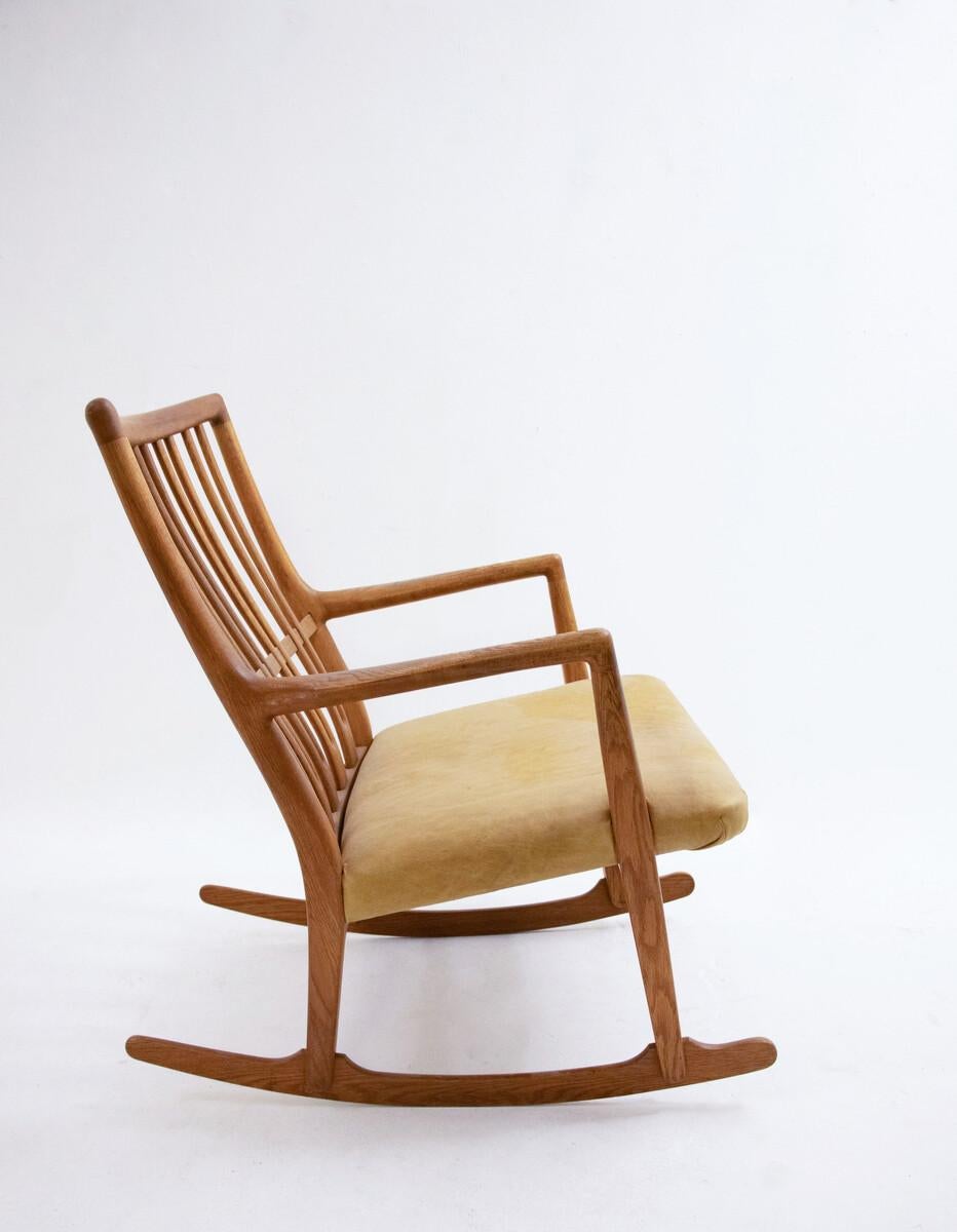 Mid-Century 'Ml- 33' Rocking Chair by Hans J. Wegner for a/S Mikael Laursen 2