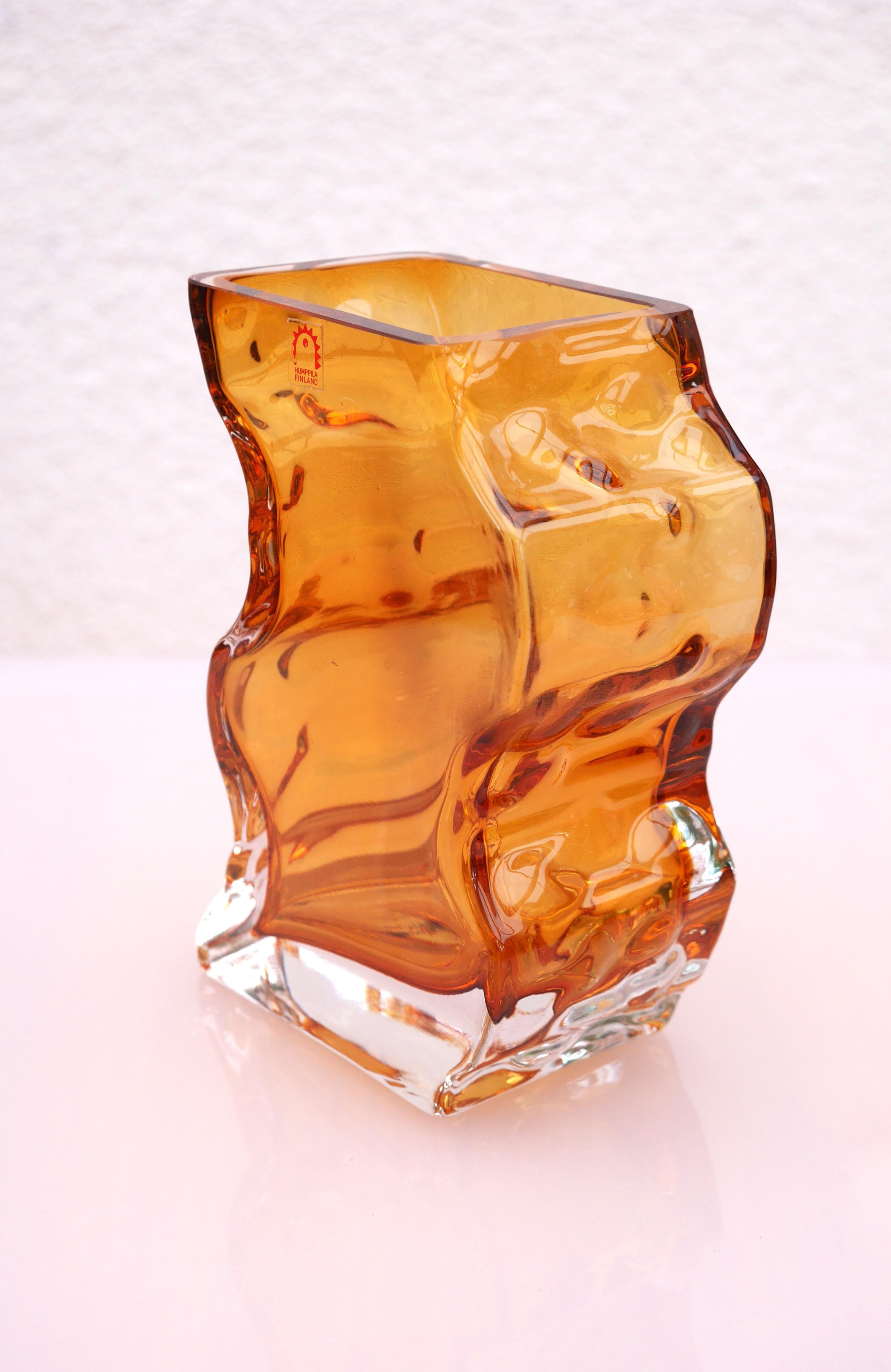 Mid-century modern glass vase made by Henrik Koivula for Humppila, Finland 1