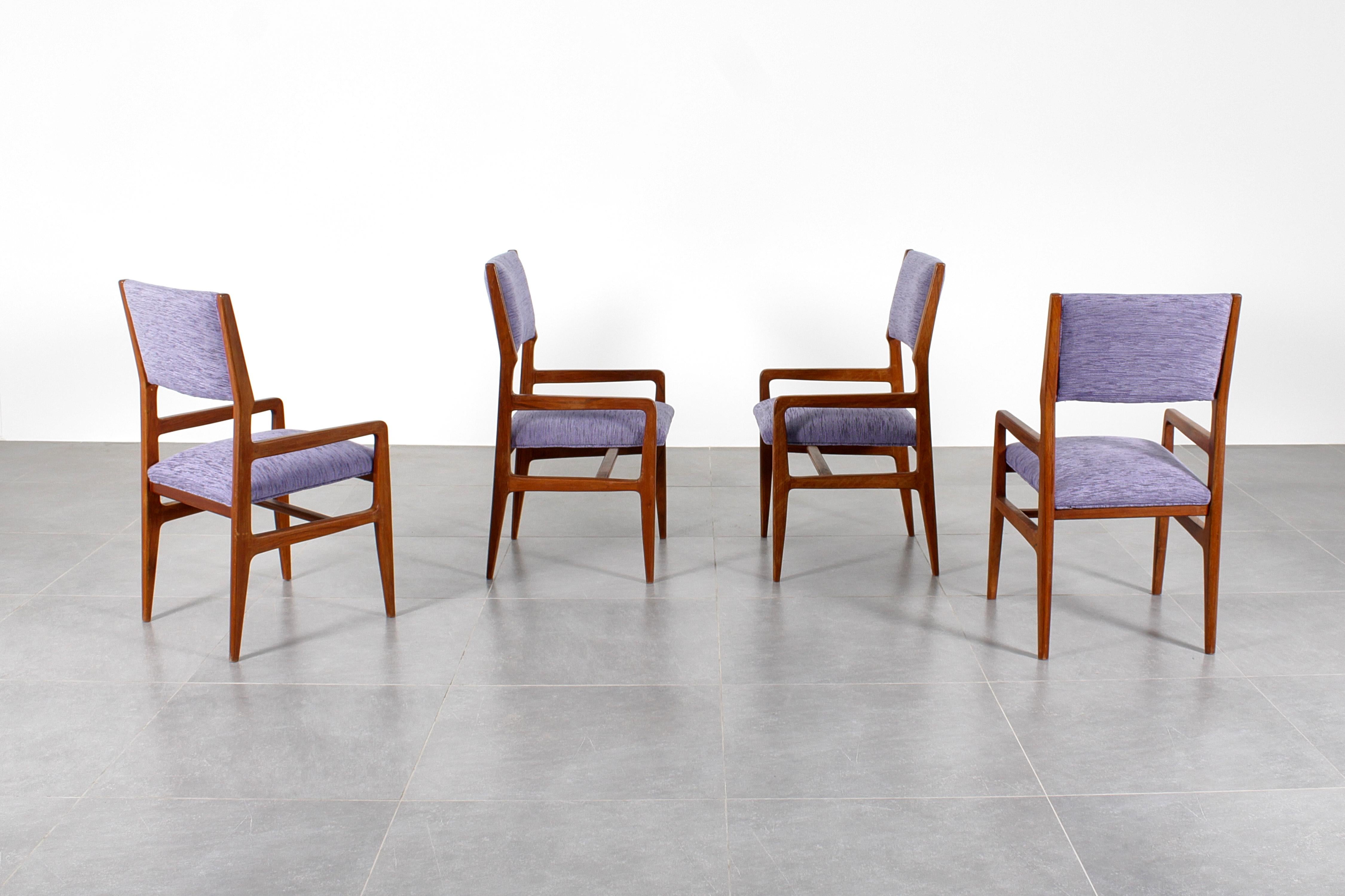 Italiano Sedia di metà secolo mod. 111 di Giò Ponti per Cassina set di 4 sedie in legno 1950 Italia in vendita