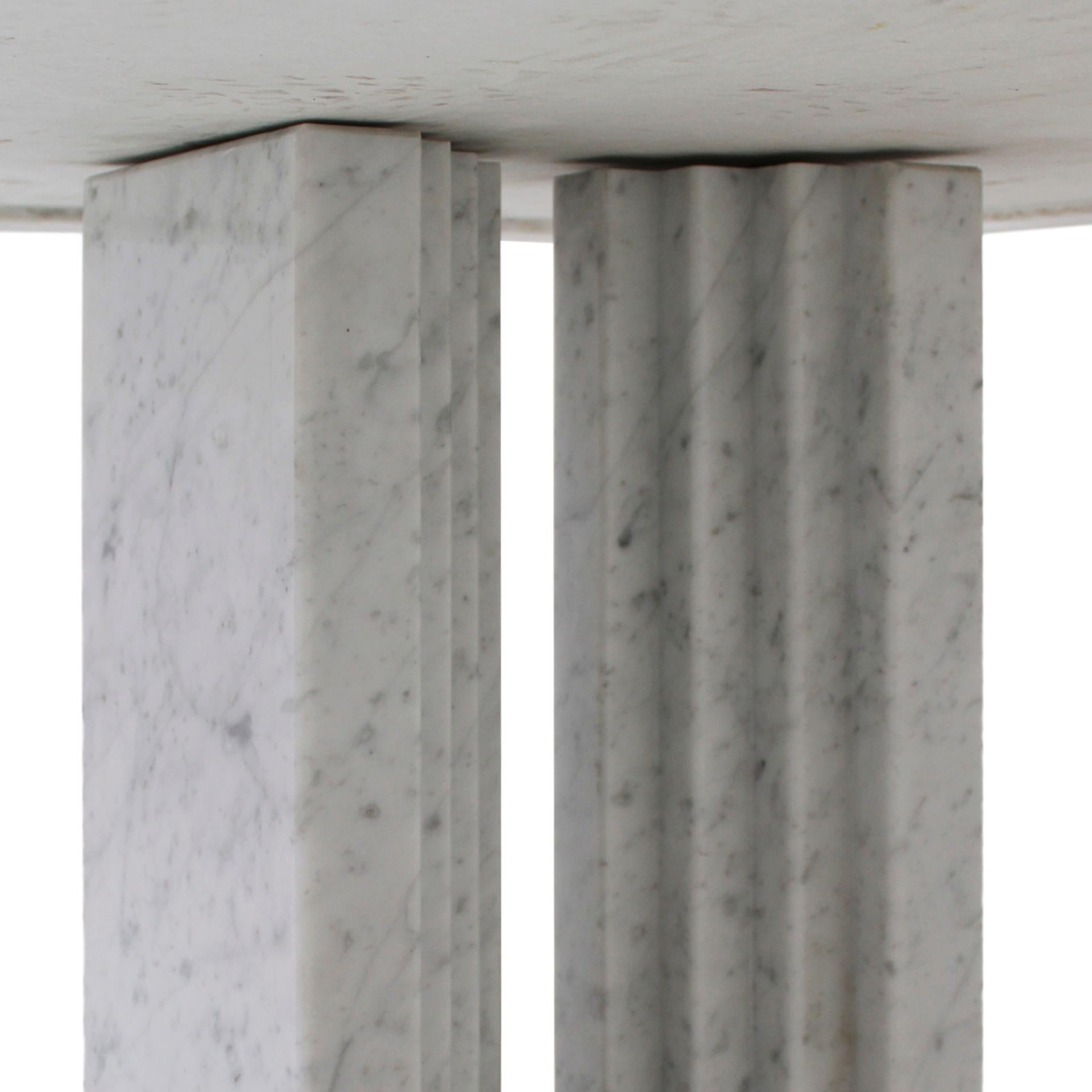 Mid-Century Mod Delfi White Marble Dining Table by Carlo Scarpa & Marcel Breuer In Good Condition For Sale In Madrid, ES