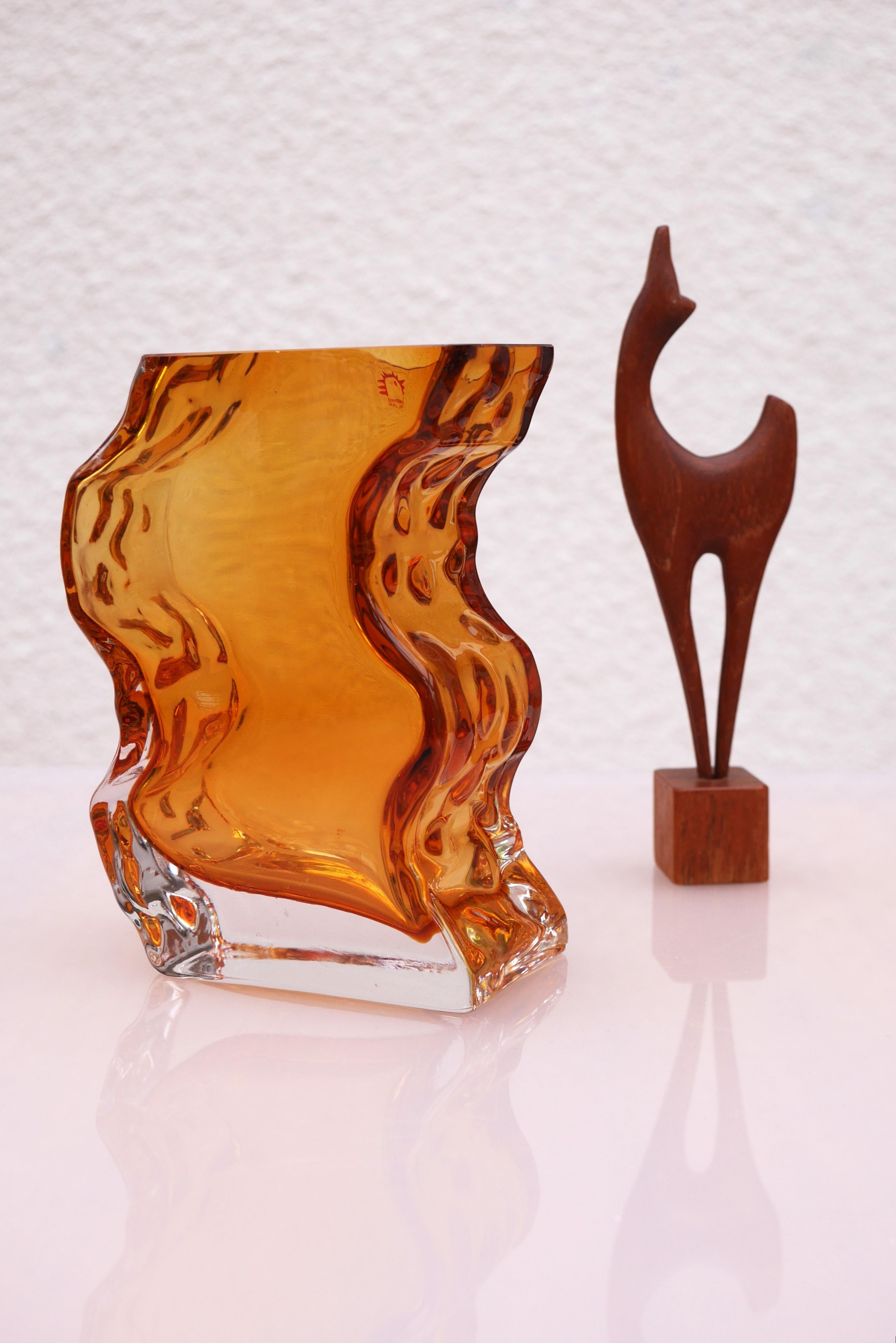 Finnish Mid-century modern glass vase made by Henrik Koivula for Humppila, Finland