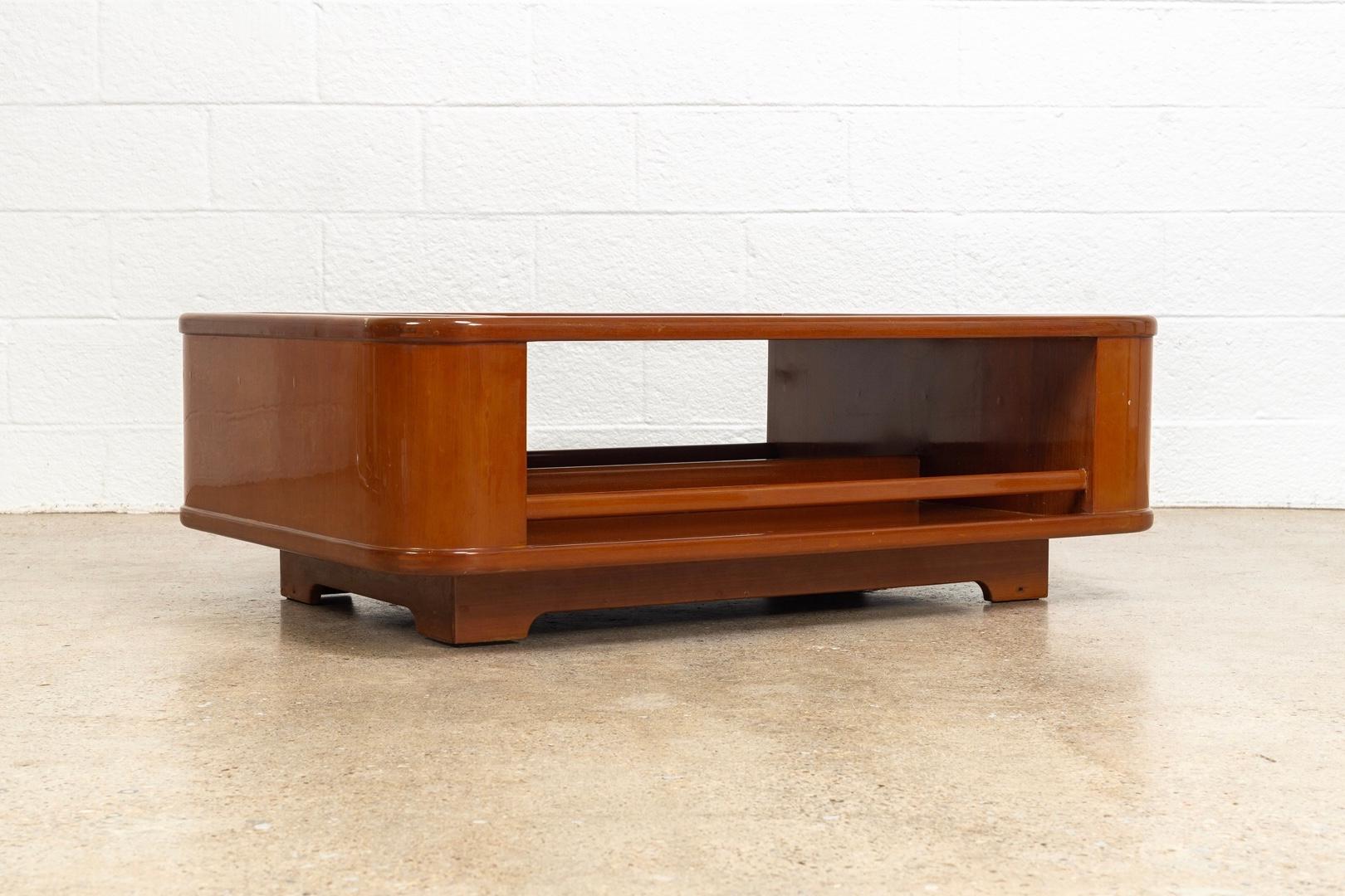 Mid-Century Modern Italian Lacquered Wood Rectangular Coffee Table, 1970s In Good Condition For Sale In Detroit, MI