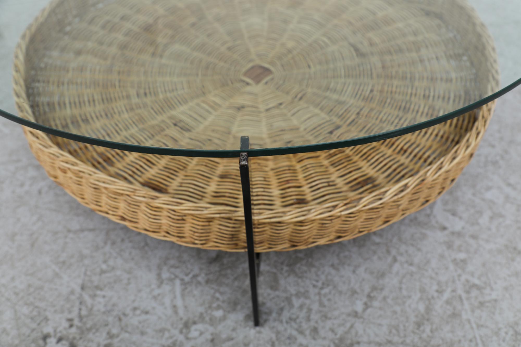 Dutch Mid-Century Mod Rudolf Wolf Round Glass and Rattan Coffee Table For Sale