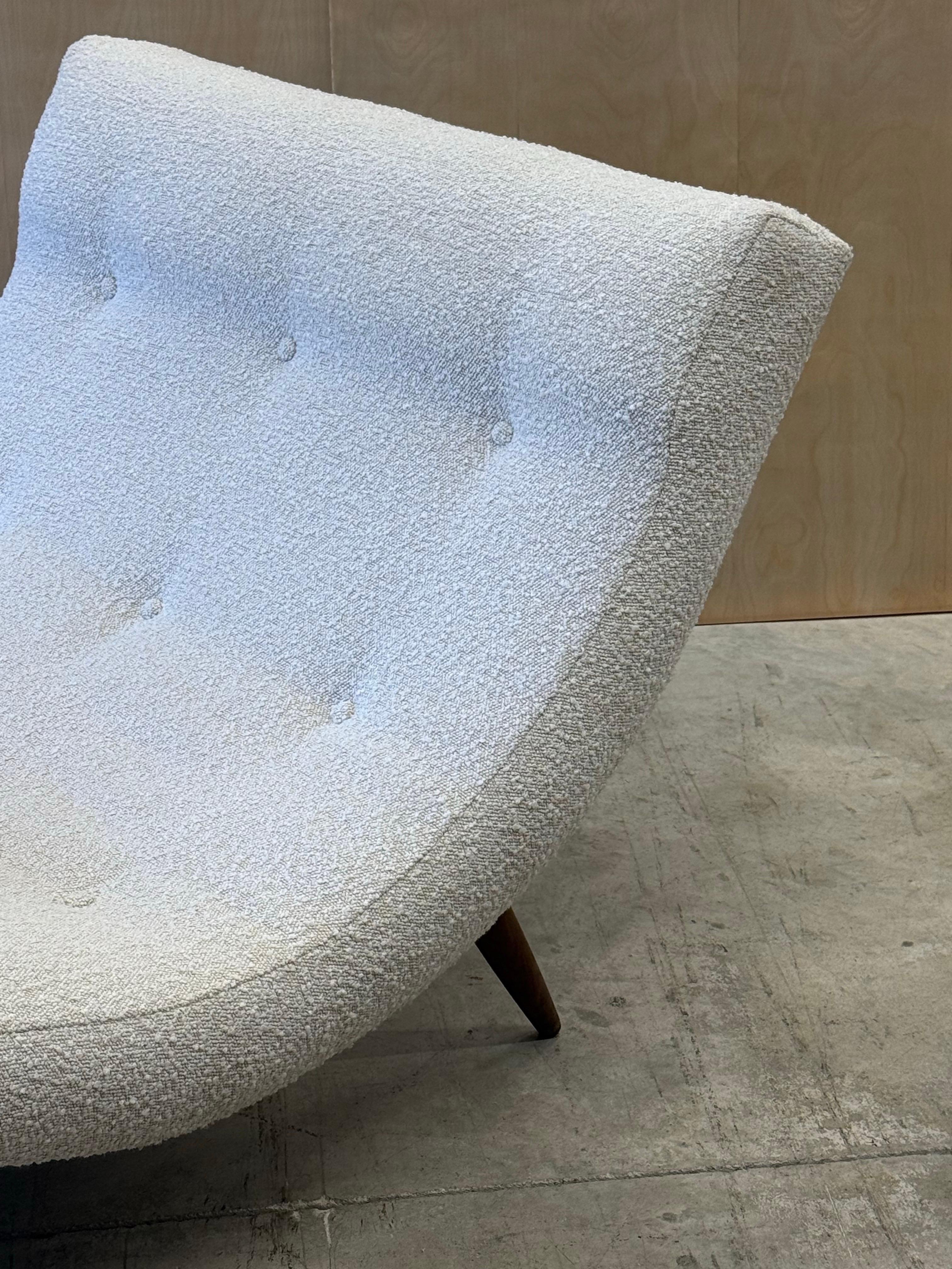 Tissu A.I.C.C. Wave Lounge du milieu du siècle par Adrian Pearsall en vente