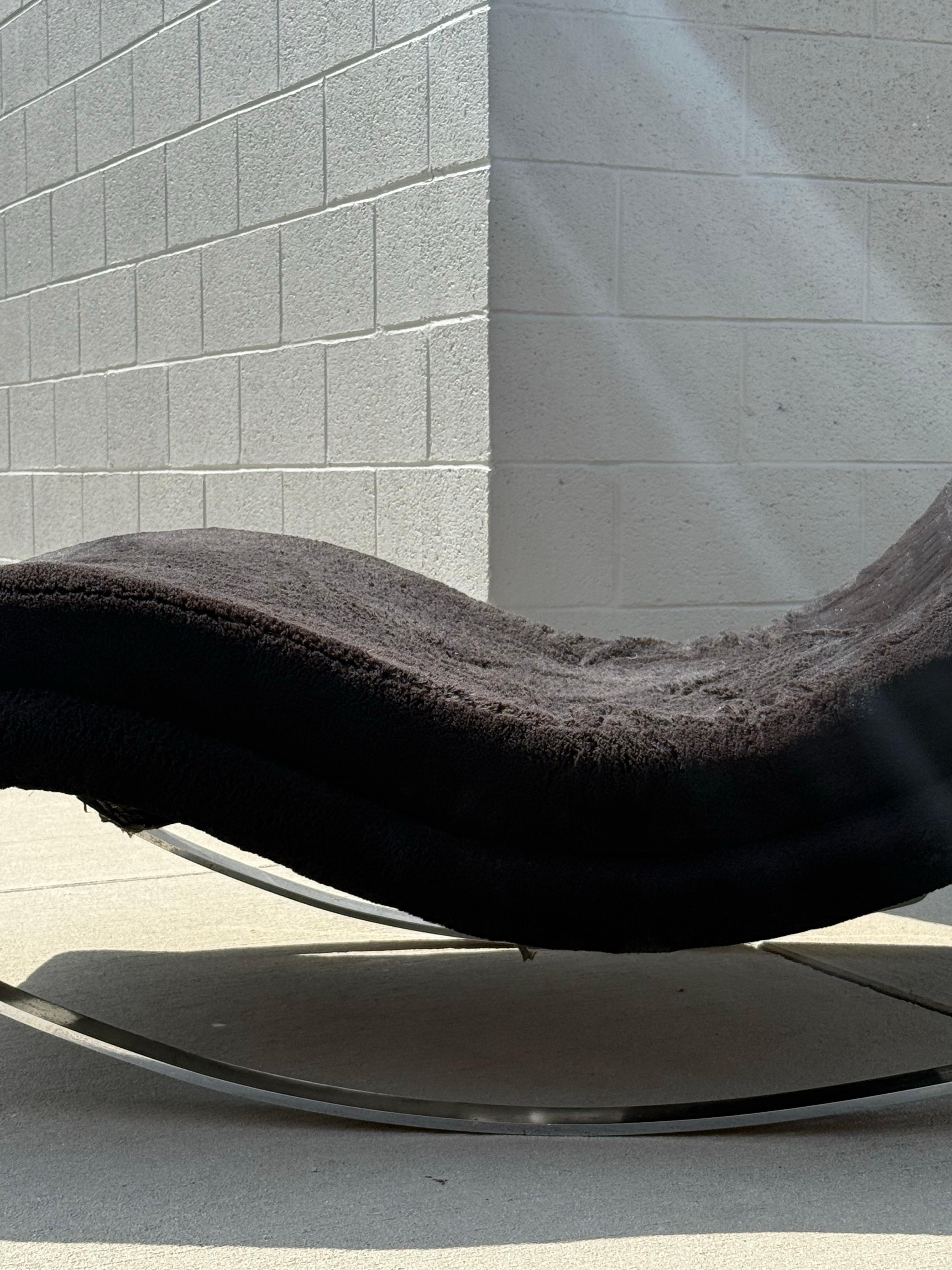 Chaise Wave mecedora de mediados de siglo, modelo 1264, de Adrian Pearsall finales del siglo XX en venta