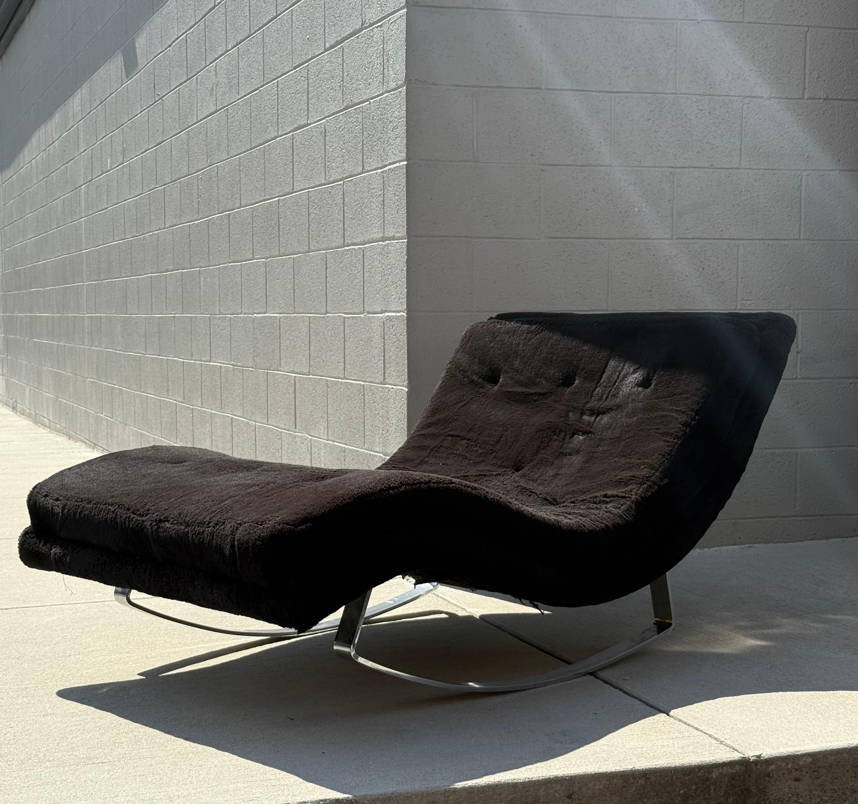 Chaise Wave mecedora de mediados de siglo, modelo 1264, de Adrian Pearsall en venta 2