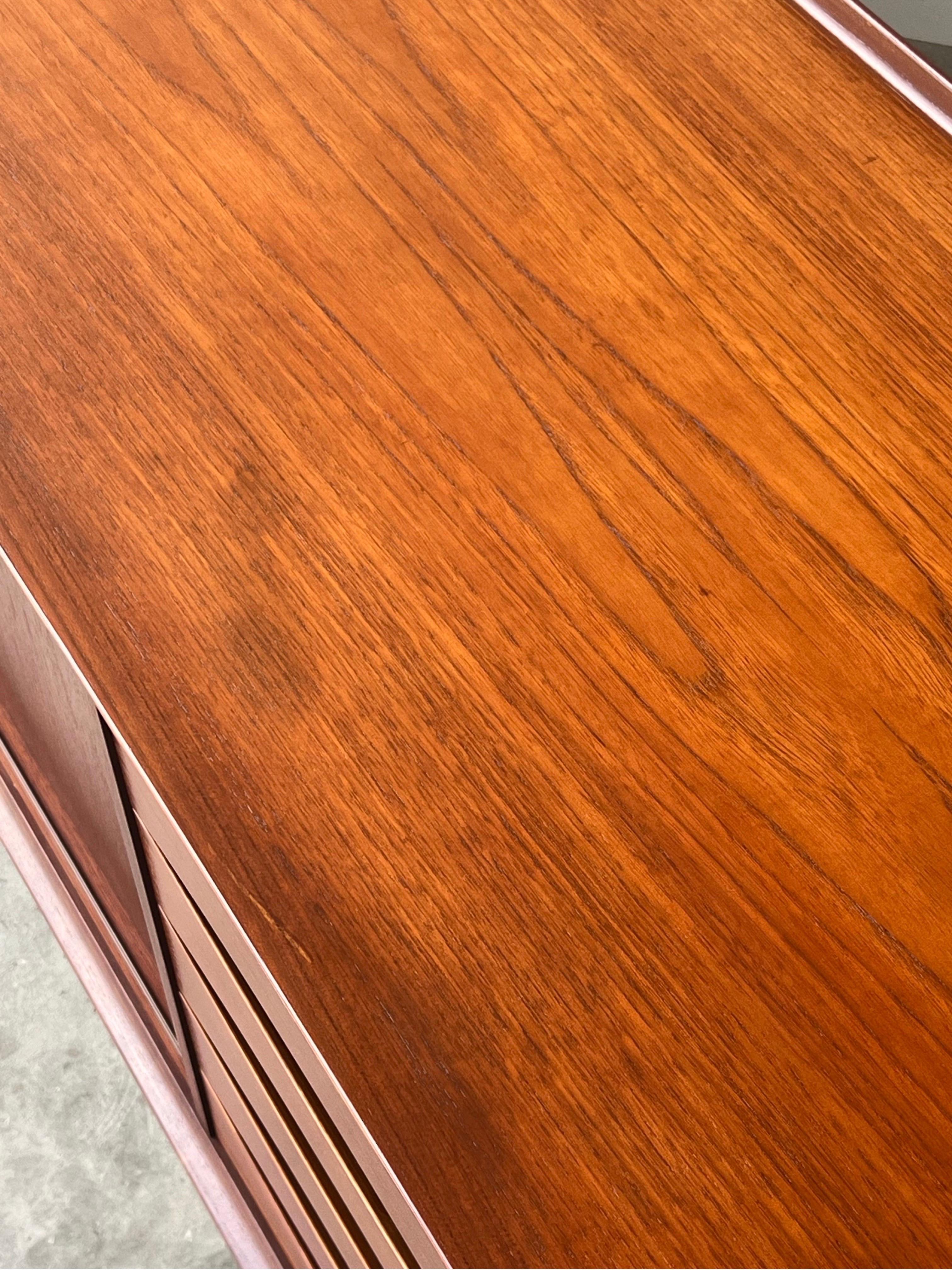 Mid-Century Model 29 Sideboard by Arne Vodder 10