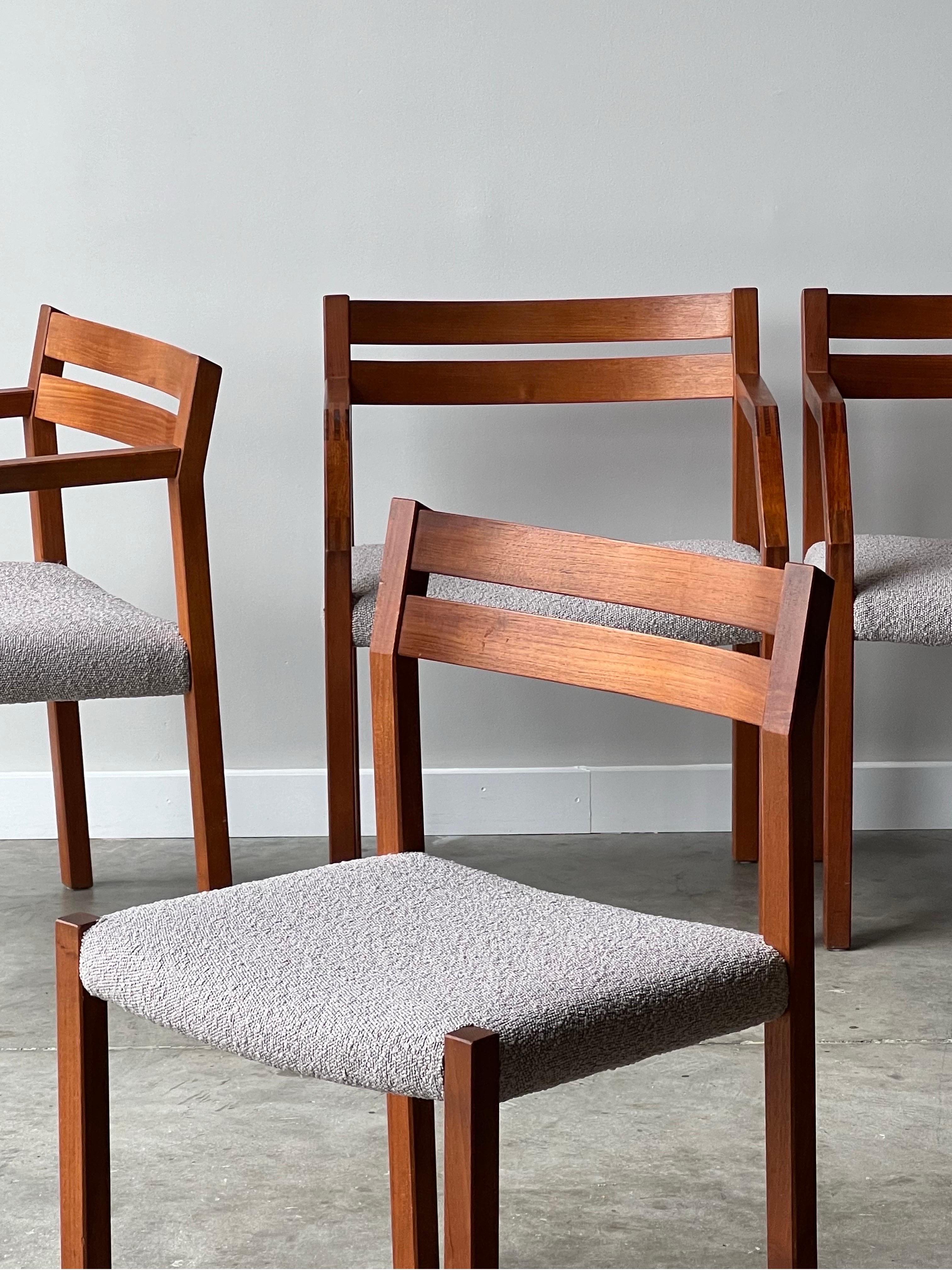 Mid-Century Modern Mid-Century Model 401 Dining Chairs by J.L. Moller - Set of Six For Sale